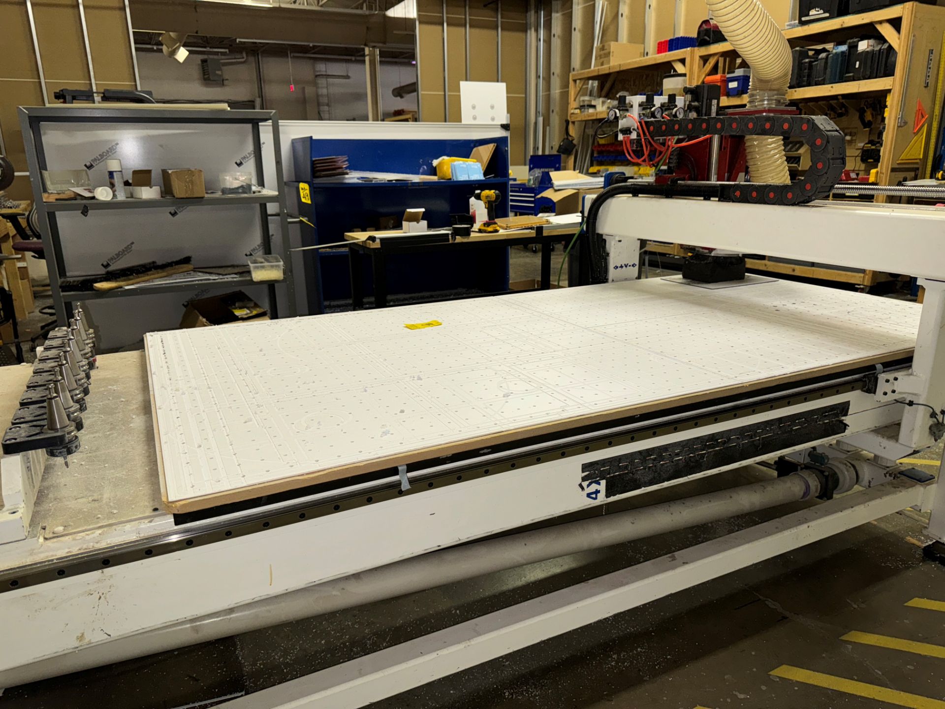 DMS Freedom Machine Tool CNC Router, 4' x 8' Table, 8 Station Tools, Fag | Rig Fee $420 - Image 7 of 8