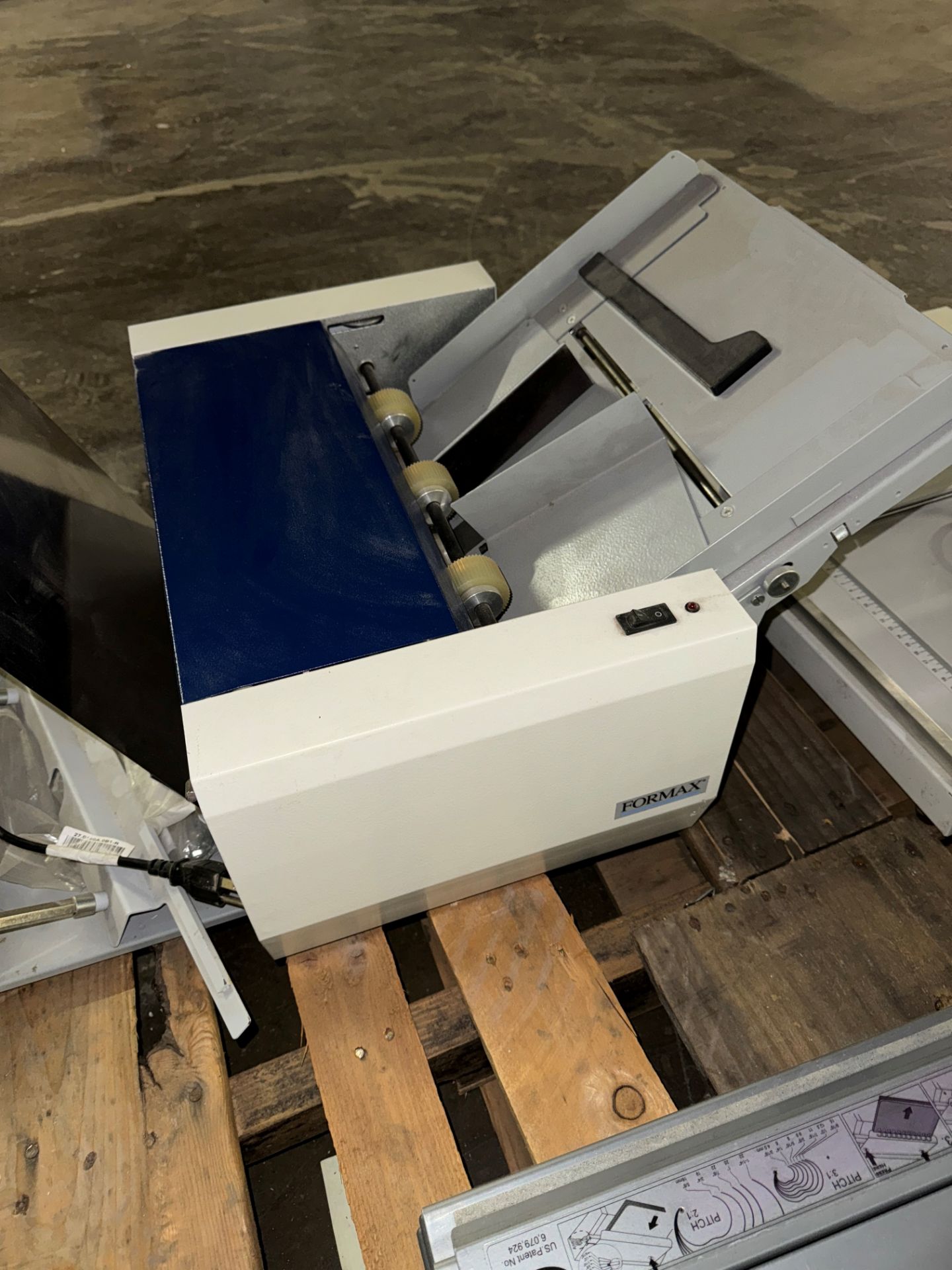 LOT Fellowes Orion E 500 Binding Machine, Akiles Wiremac 31 Wire Binding | Rig Fee $120 - Image 6 of 9