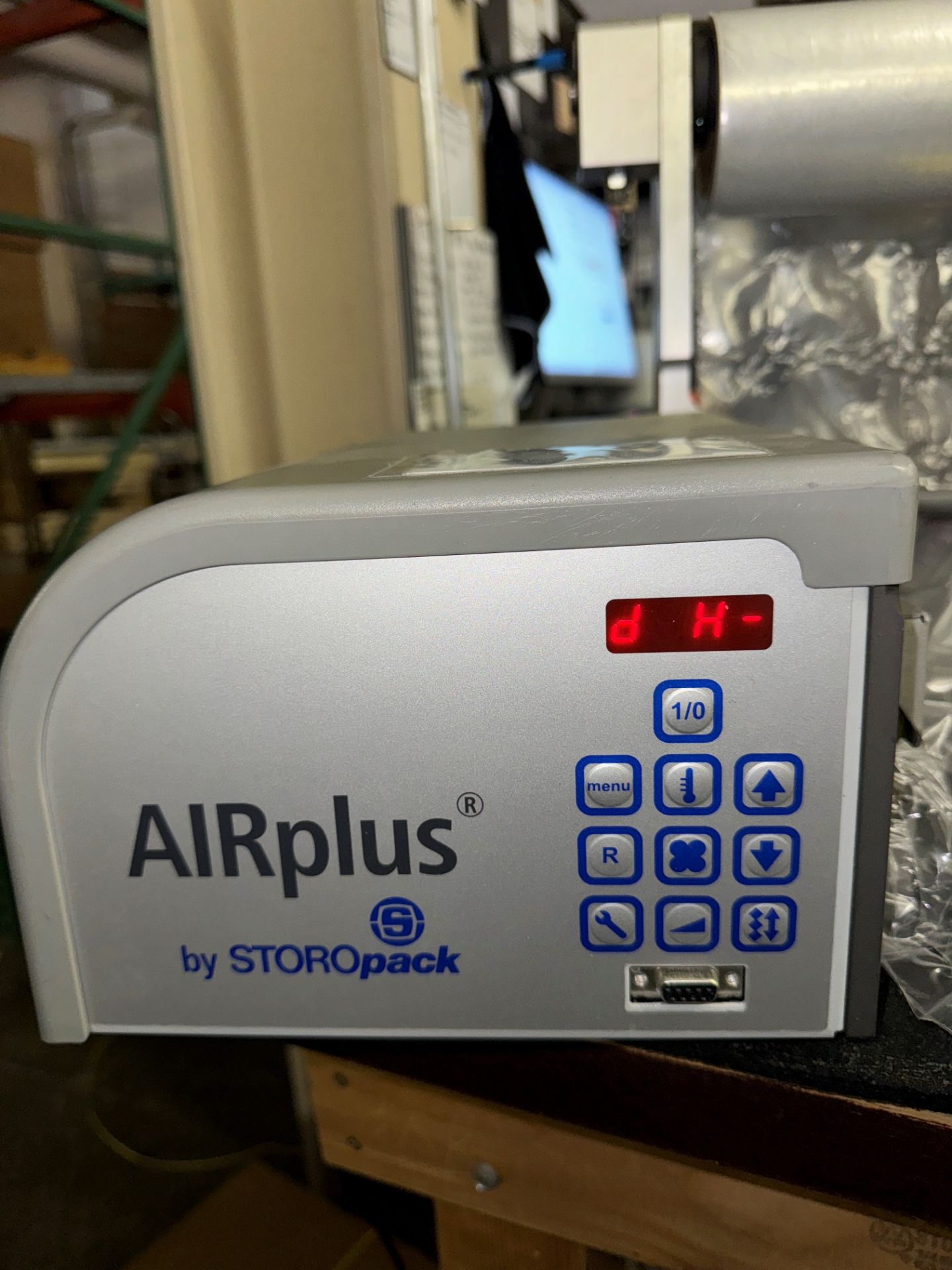 Storopack Airplus Mini C Air Pack Packager, S/N AMC4155630 w/ Extra Case | Rig Fee $75 - Image 2 of 5