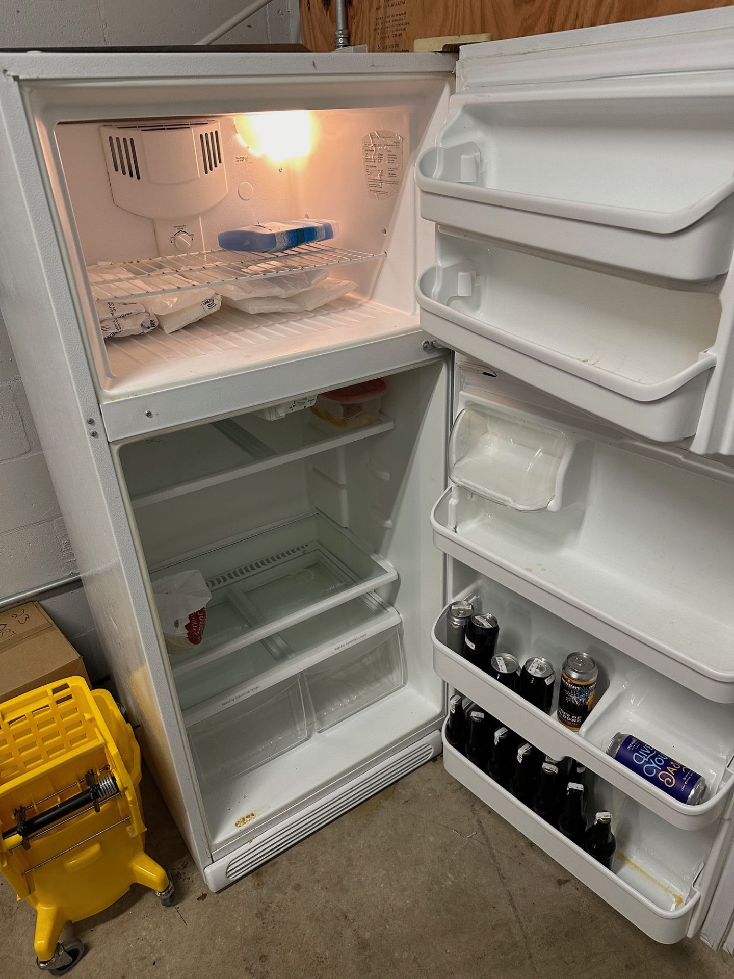Frigidaire Refrigerator/Freezer - Image 2 of 3