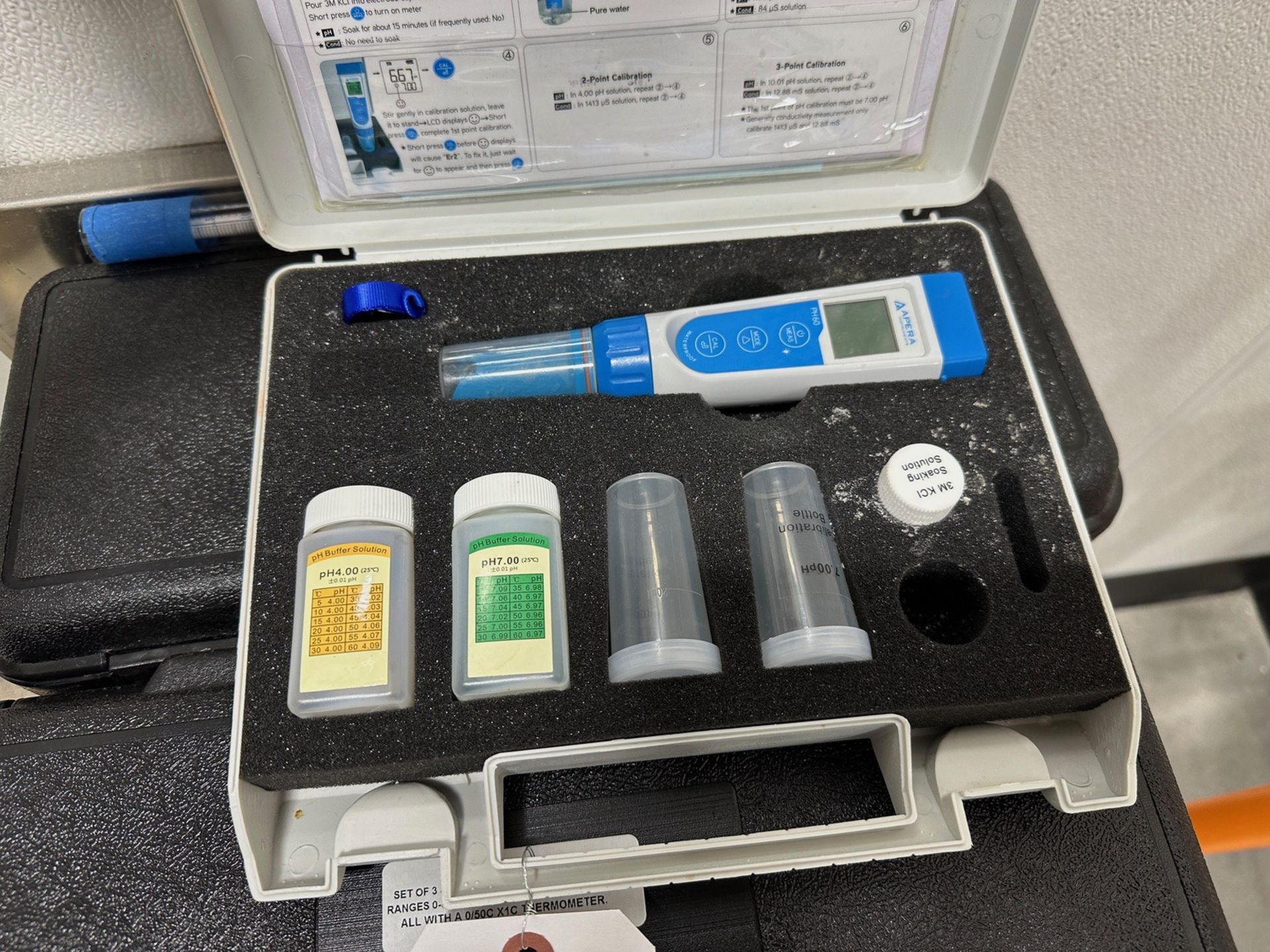 Apera PH60 pH Tester with Case - Image 2 of 2