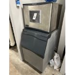 Scotsman Ice Maker and Bin - Model B530P