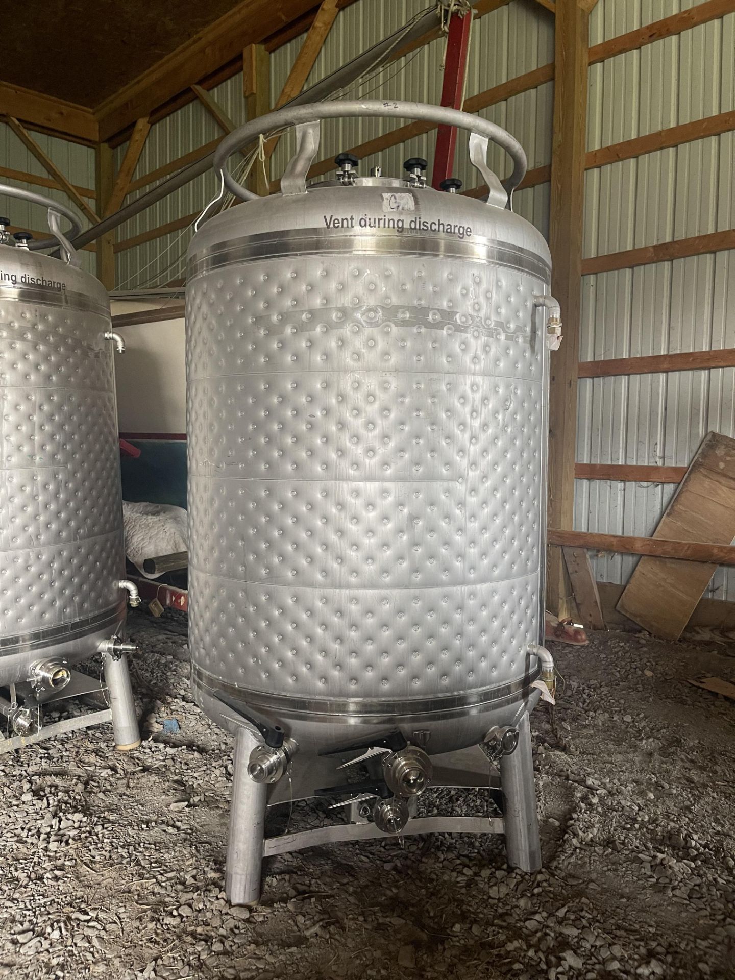 7 BBL Stainless Steel Grundy Tank, Dimple Jacketed | Rig Fee $500