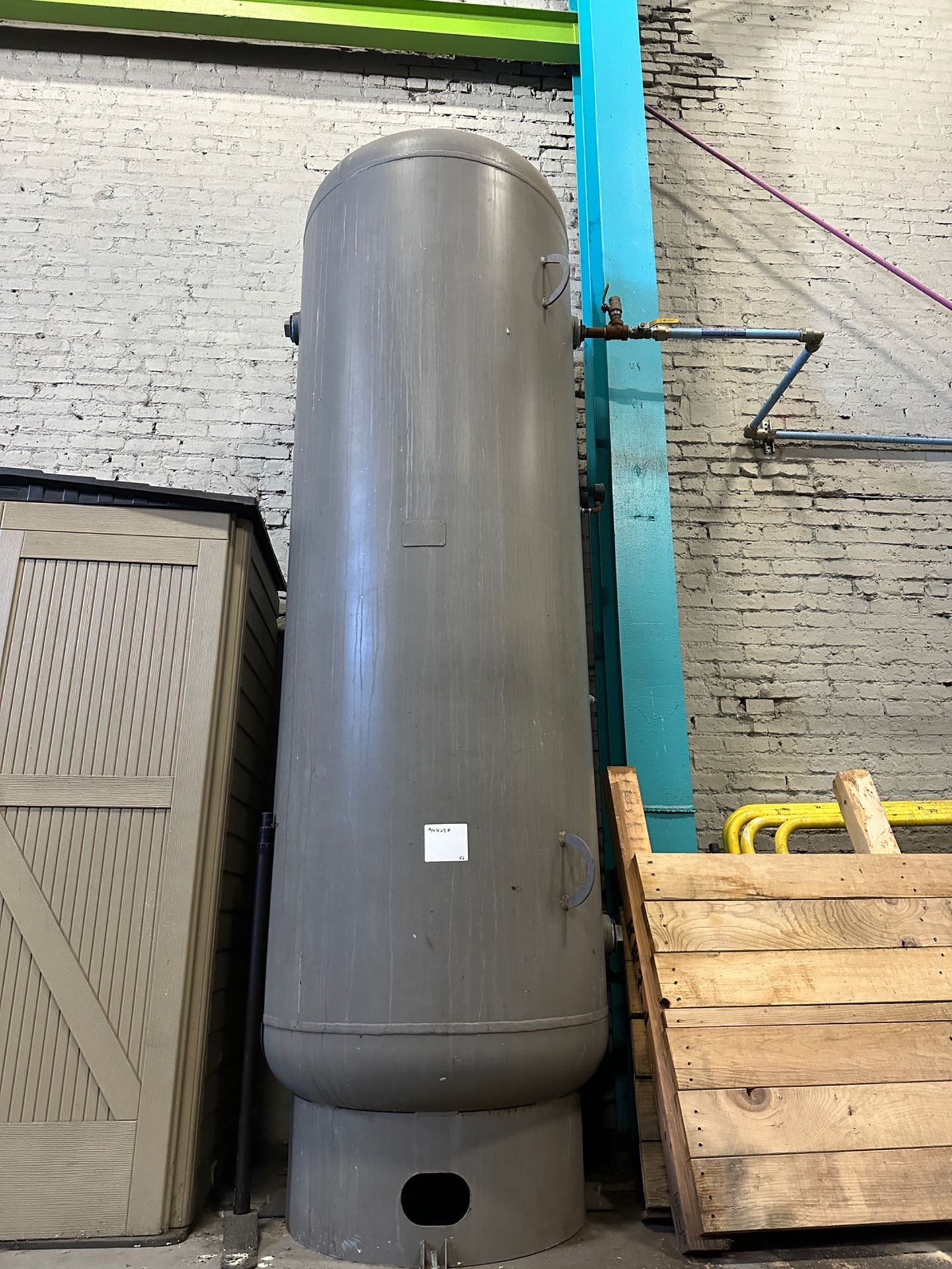 Compressed Air Receiver Tank, Approx 10' x 3' Dia | Rig Fee $350