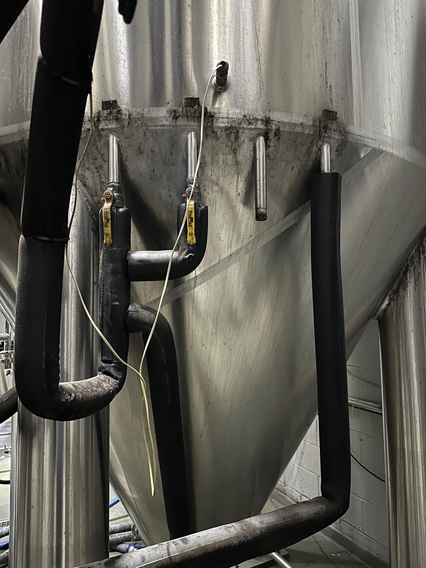2016 Prospero SK 60 BBL Fermenter, Glycol Jacketed, Approx 7ft ID x 16ft OAH, S/N: 16100538 - Image 6 of 7