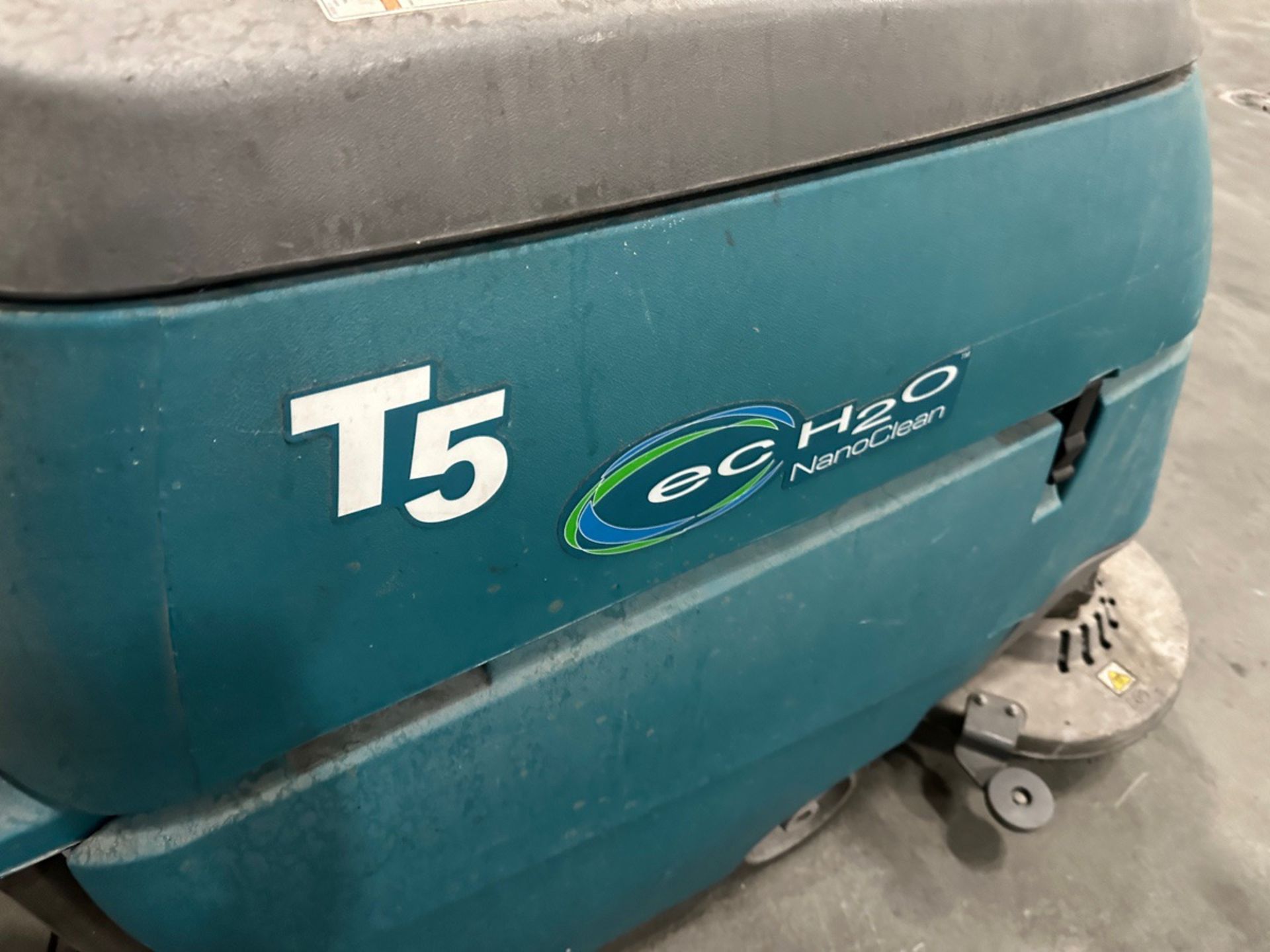 Tennant T5 ecH2O NanoClean Floor Scrubber, 144.2 Hours At time of Catalog | Rig Fee $50 - Image 6 of 8