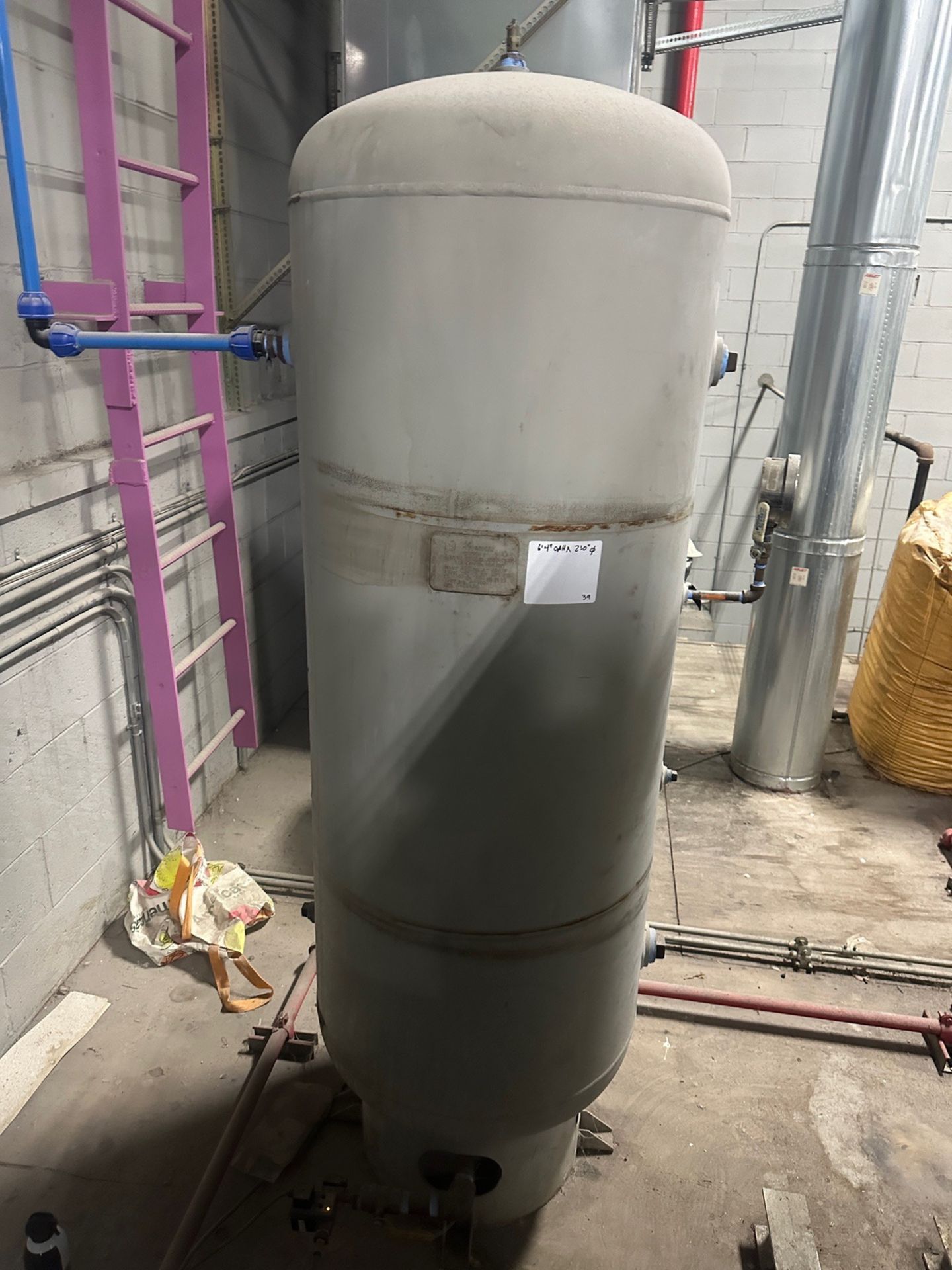 Compressed Air Receiver Tank, Approx 6'-4" x 2' Dia