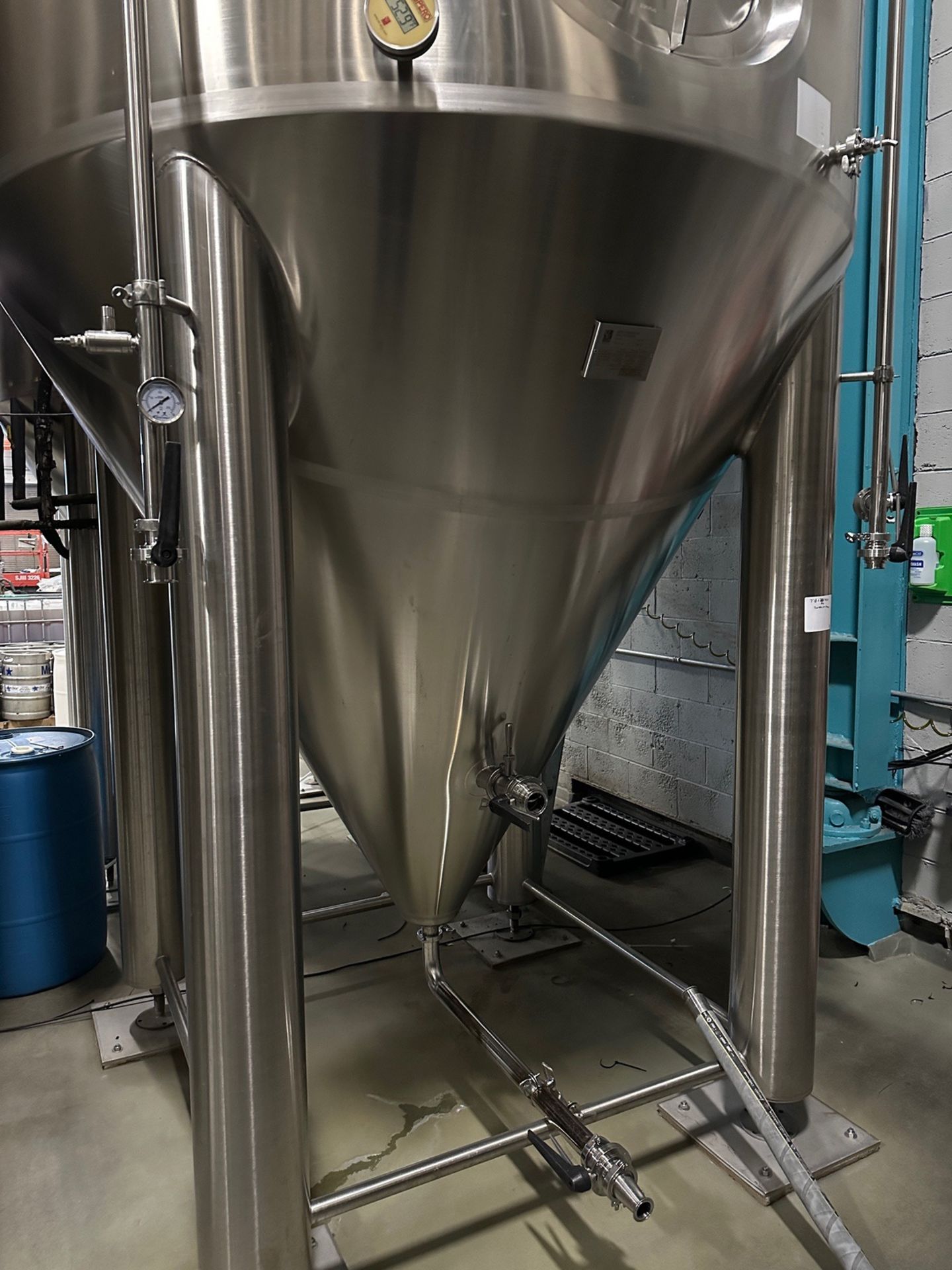 2018 Prospero SK 120 BBL Fermenter, Glycol Jacketed, Approx 7ft ID x 24ft OAH, S/N: 18102756 - Image 3 of 9