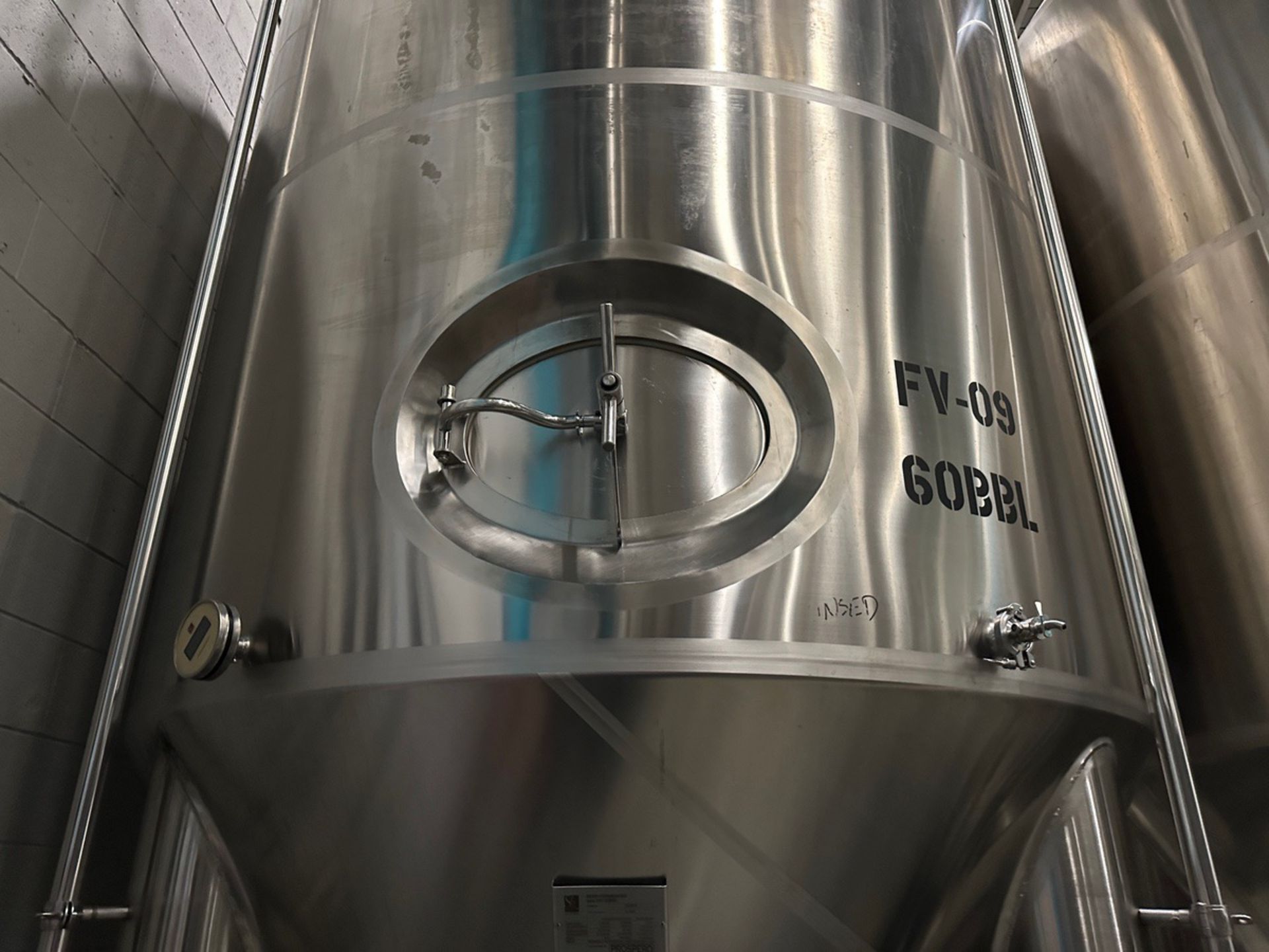 2016 Prospero SK 60 BBL Fermenter, Glycol Jacketed, Approx 7ft ID x 16ft OAH, S/N: 16100538 - Image 4 of 7