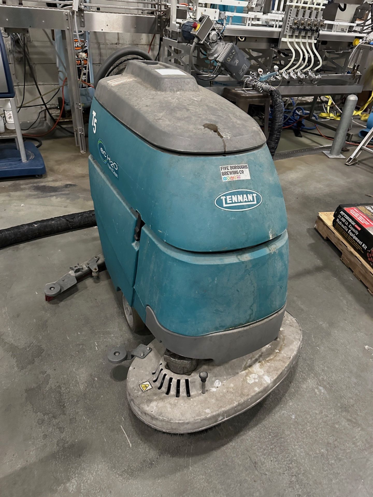 Tennant T5 ecH2O NanoClean Floor Scrubber, 144.2 Hours At time of Catalog | Rig Fee $50 - Image 5 of 8