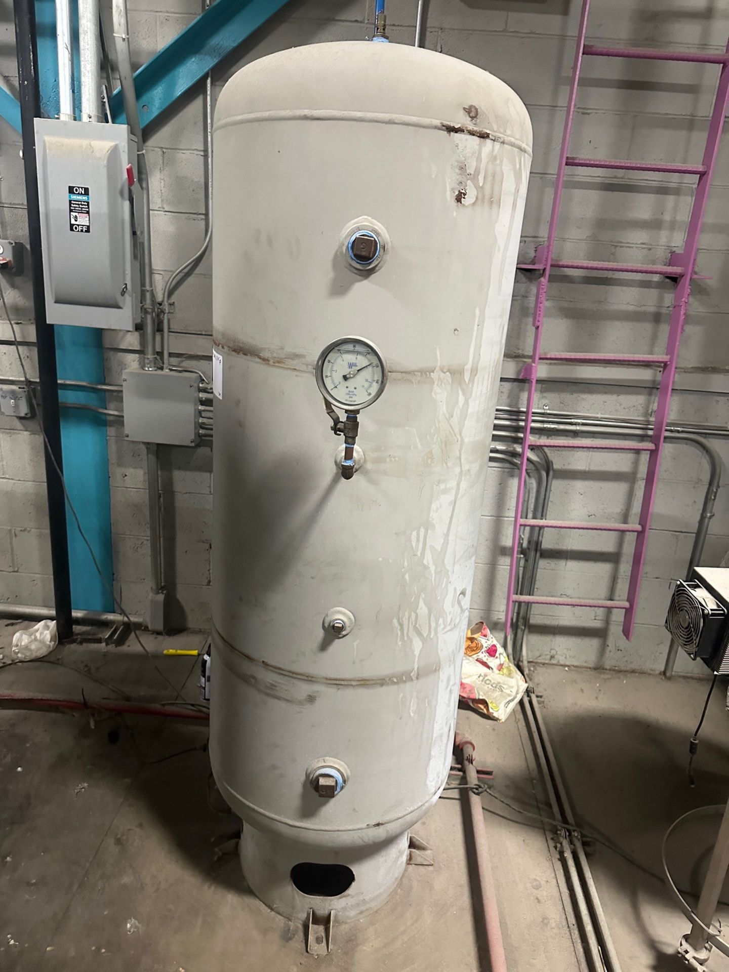 Compressed Air Receiver Tank, Approx 6'-4" x 2' Dia | Rig Fee $350 - Image 3 of 3