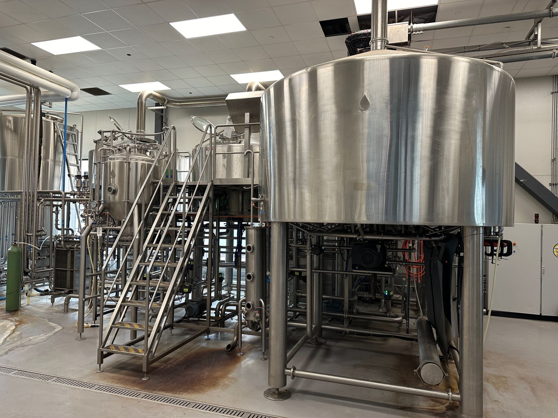 Complete 40 BBL Microbrewery - 40 BBL Deutsche 4-Vessel Brewhouse, Tanks, Can Line - See Description - Image 3 of 335