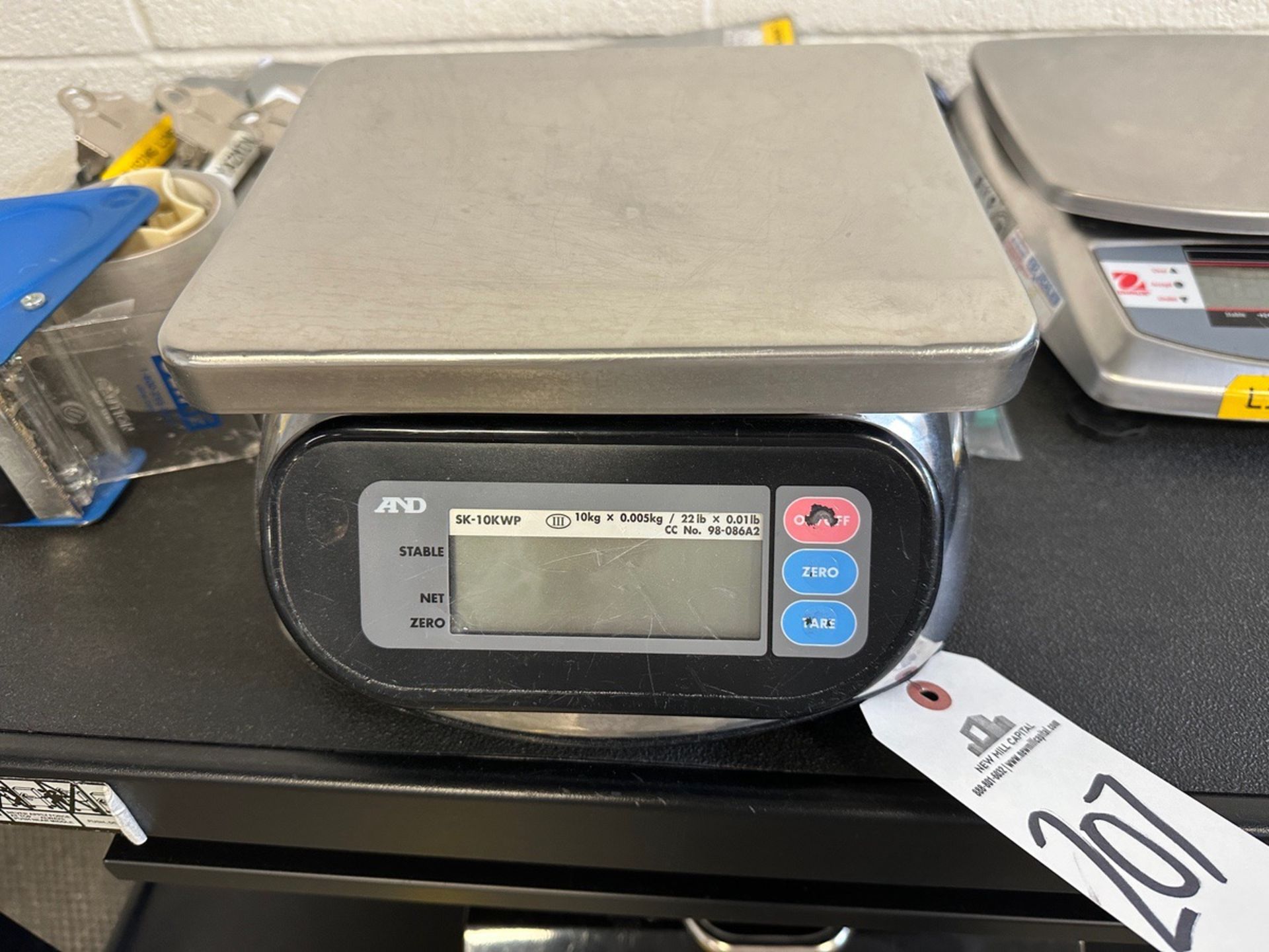 AND 22 LB Capacity Digital Scale - Model SK-10KWP, S/N EP 1611690 | Rig Fee $25