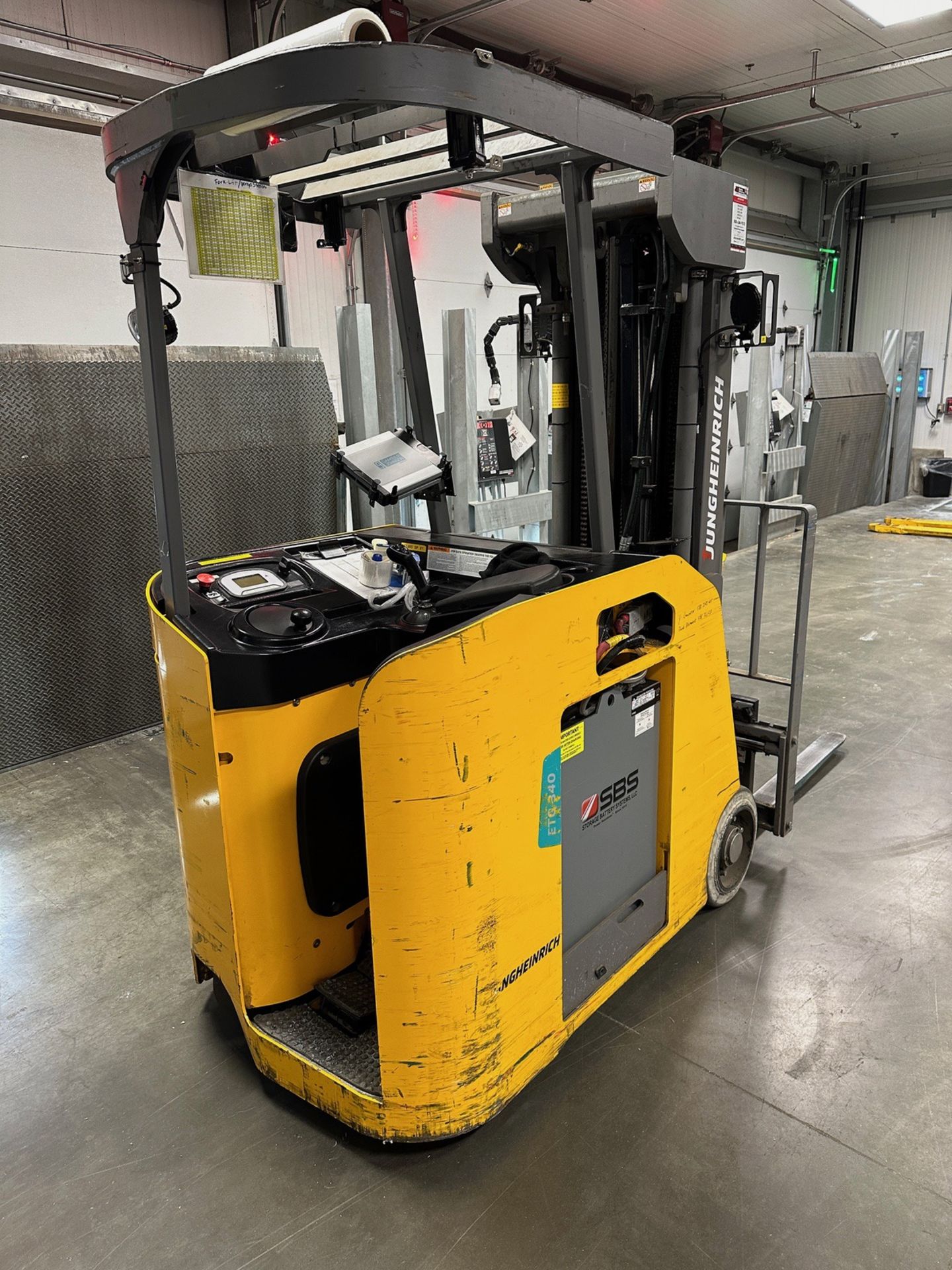 Jungheinrich 36V Electric Stand up Lift Truck - Model ETG340-36V, S/N A2JS210566 | Rig Fee $200 - Image 4 of 6