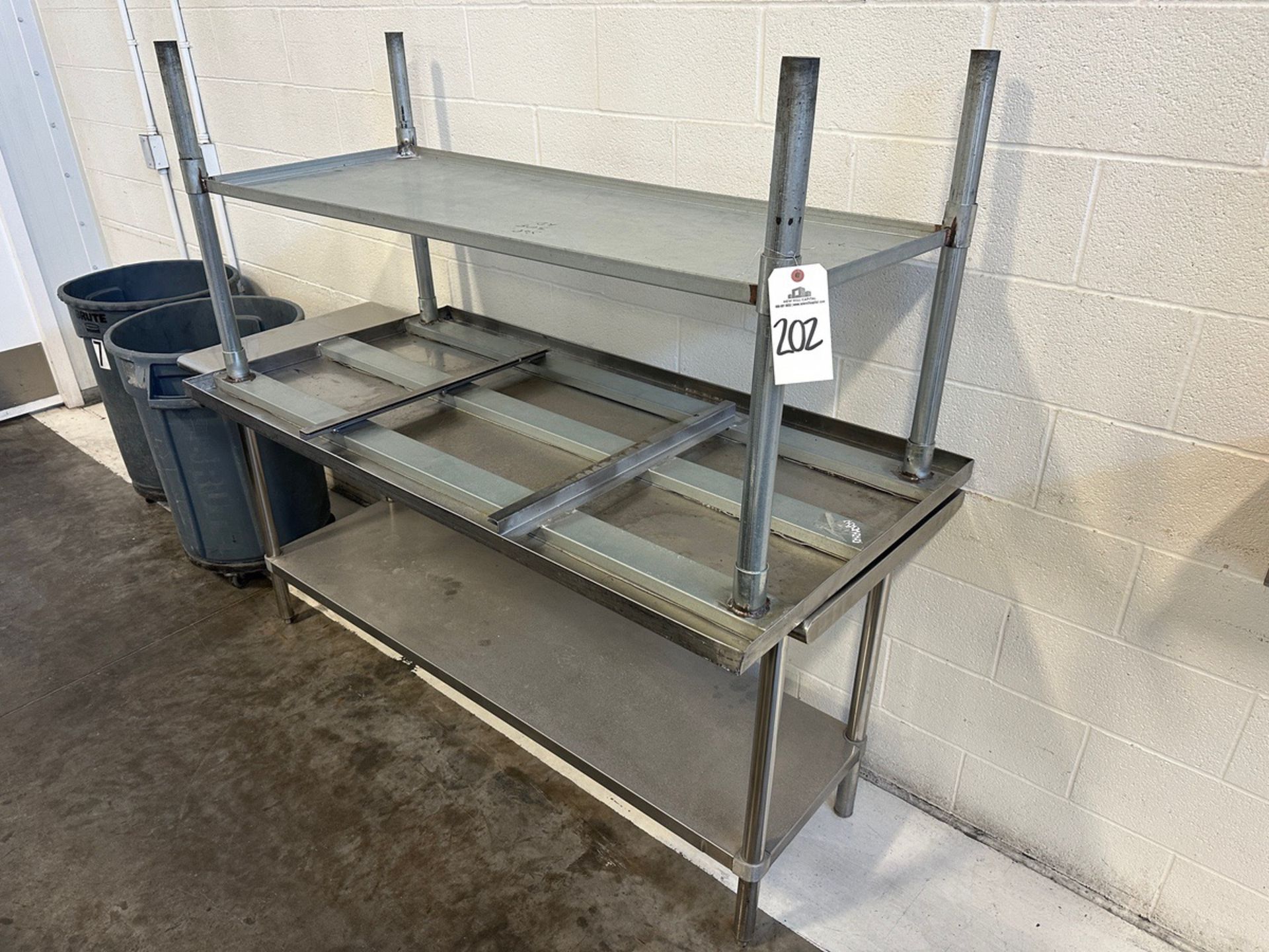Lot of (2) Stainless Steel Tables (Approx. 30" x 5' and 2' x 6') | Rig Fee $75