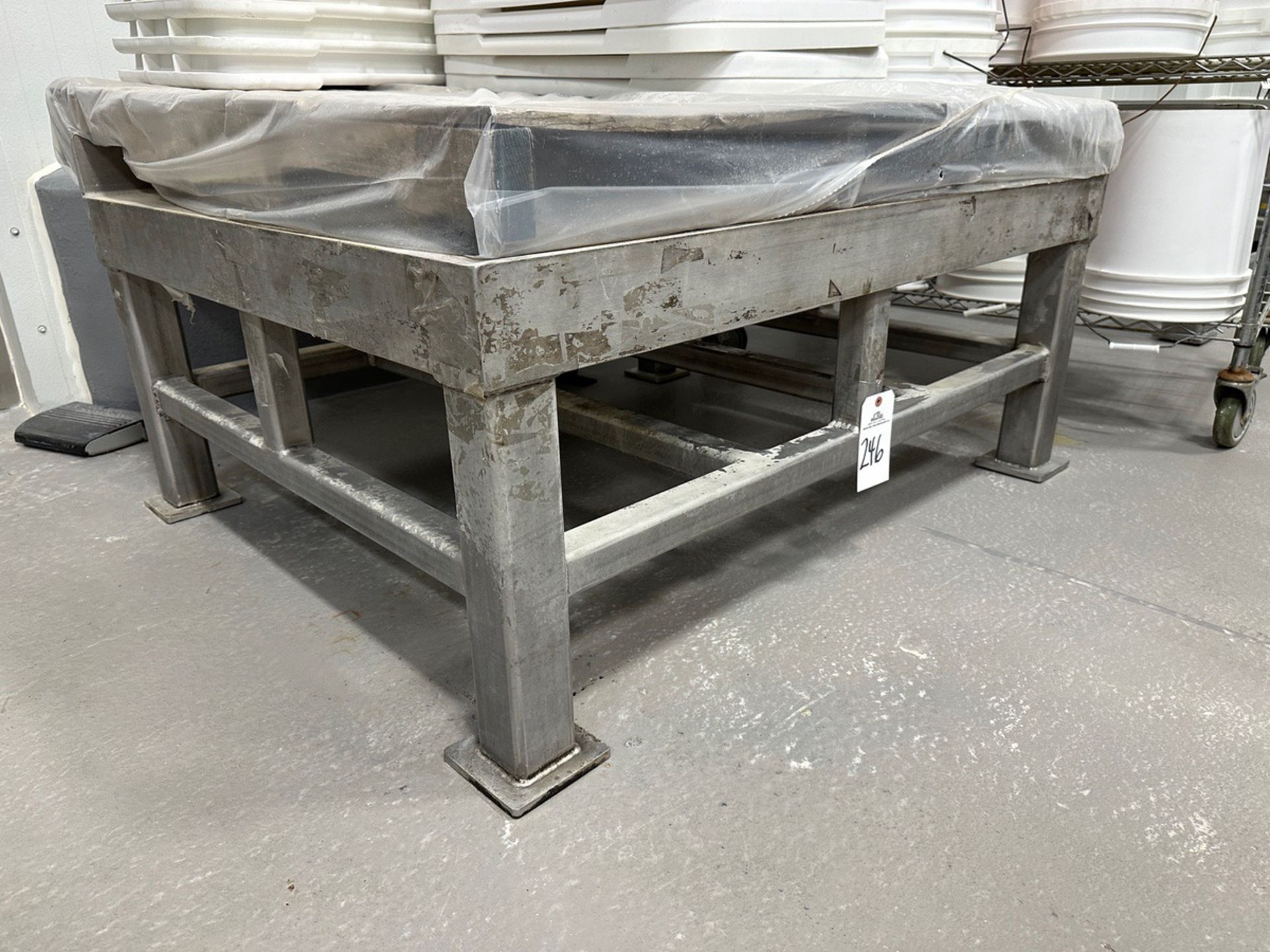 Stainless Steel Pallet Stand