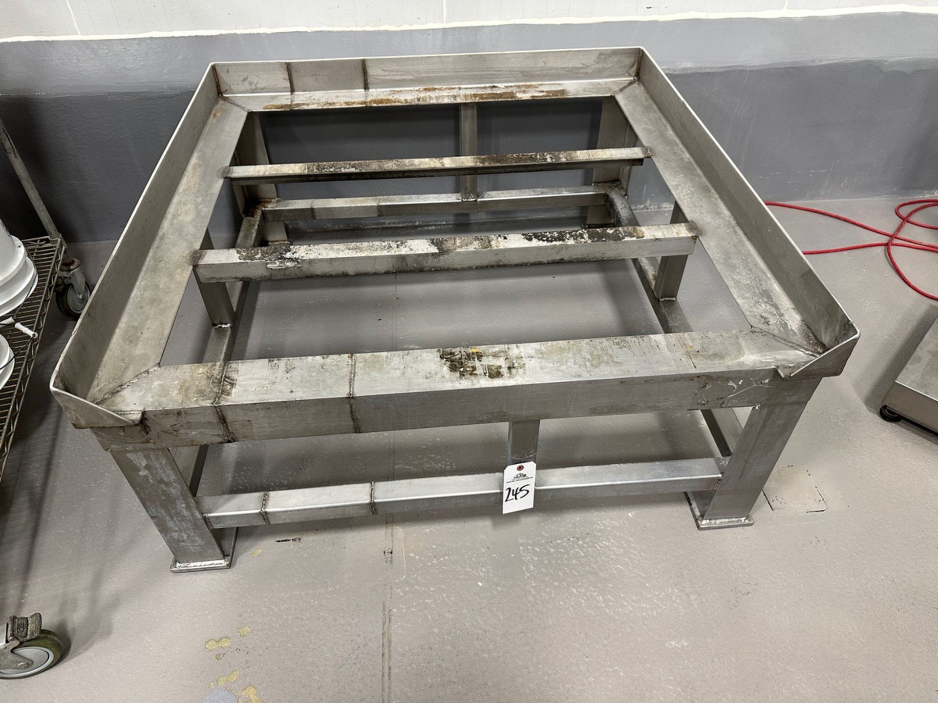 Stainless Steel Pallet Stand | Rig Fee $50