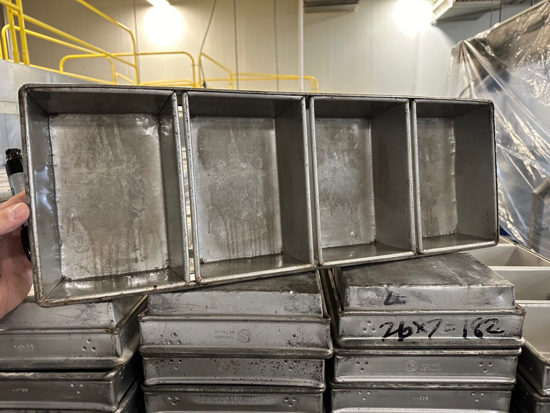 Approx. (182) 4-Loaf Bread Baking Pans on Heavy Duty Pan Cart (Approx. 9" x 25.5") | Rig Fee $50 - Image 3 of 4