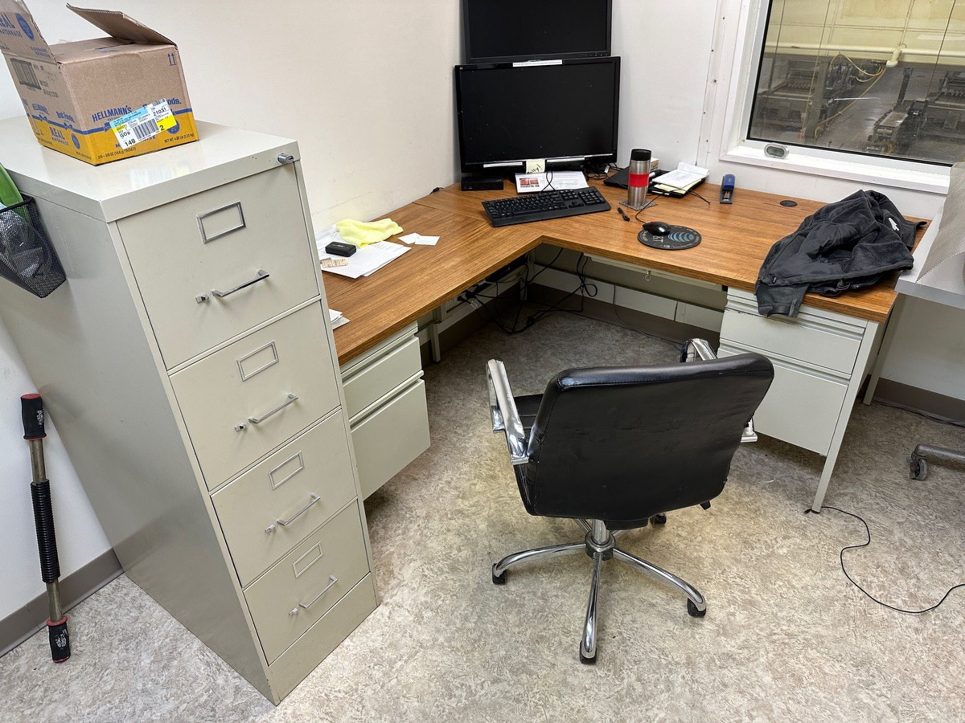 Lot of Office with Contents (No Electronics Included) | Rig Fee $650