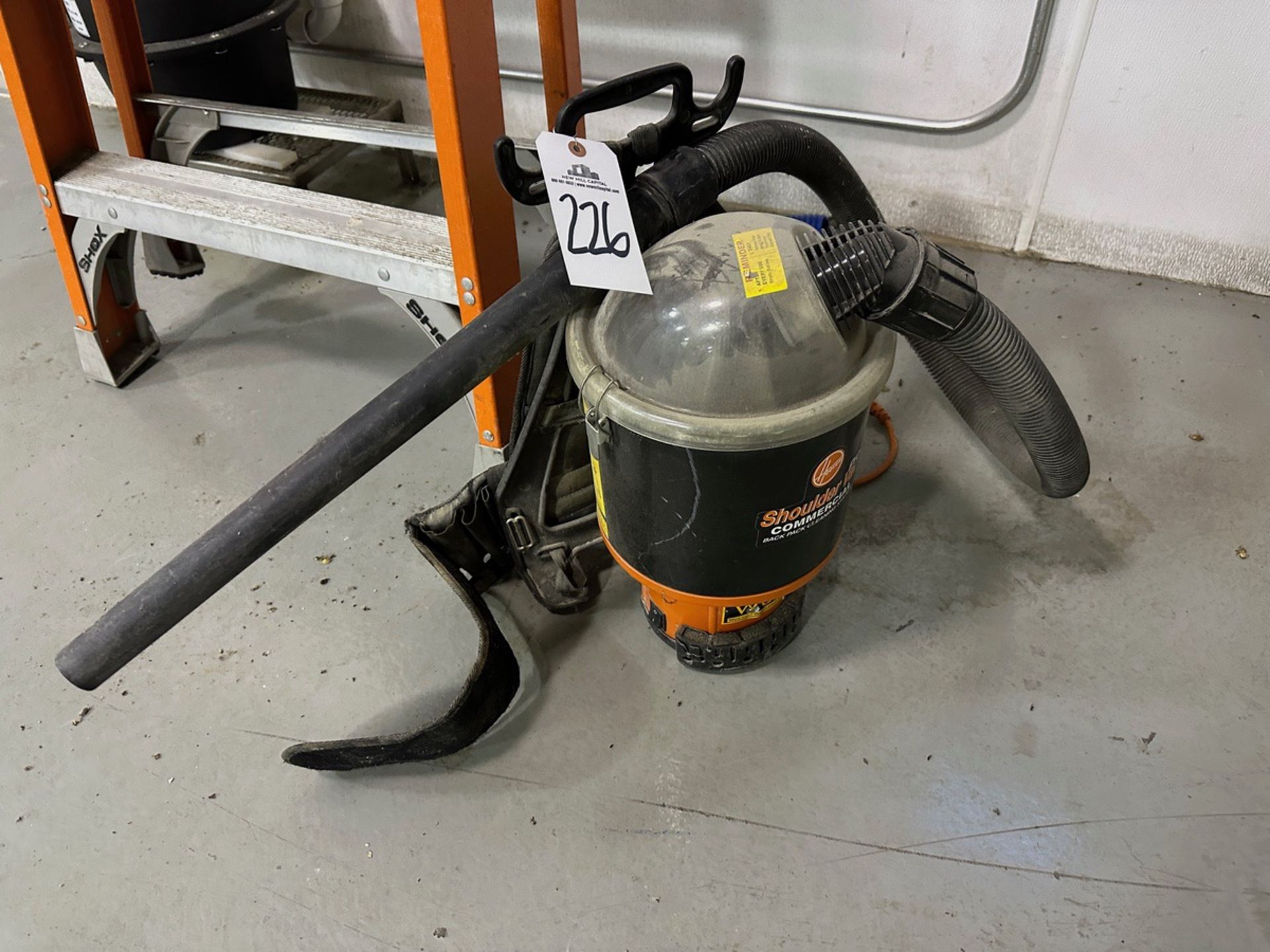 Hoover Shoulder Vac Pro Commercial Vacuum