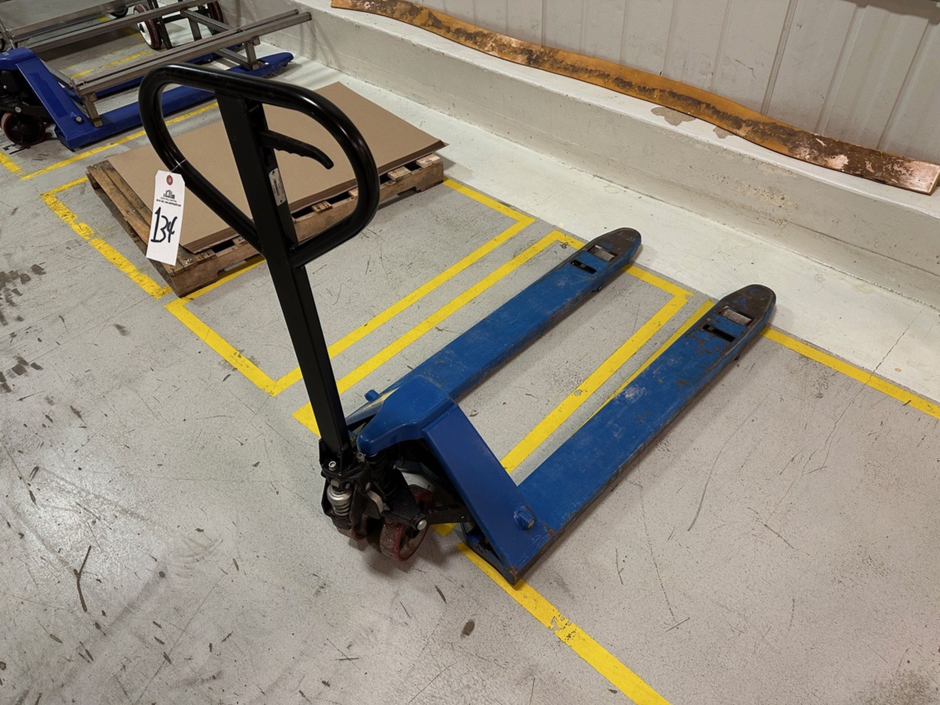 Pallet Jack with 5500 LB Capacity | Rig Fee $20