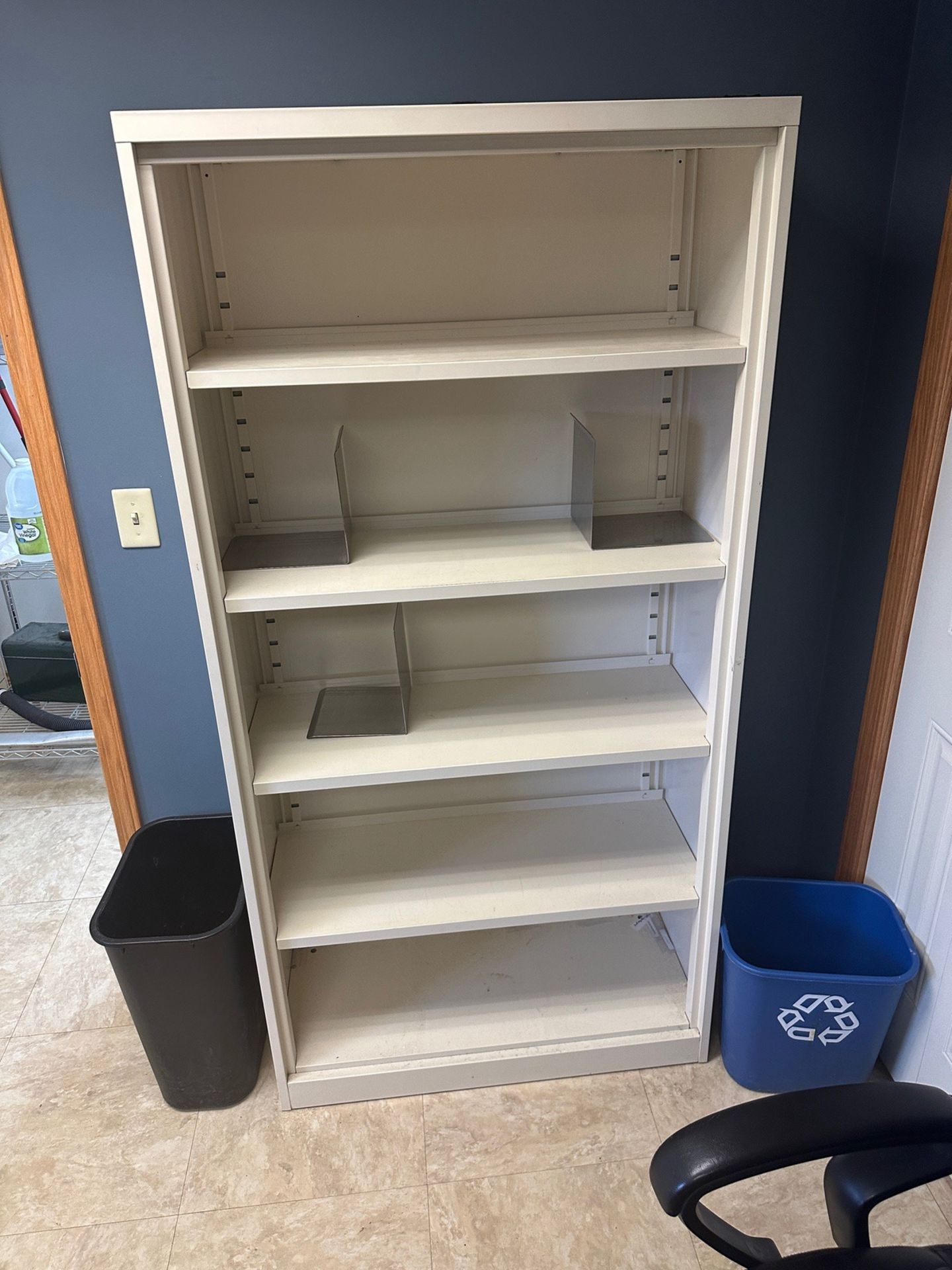 Lot of Office with Contents (No Electronics Included) | Rig Fee $650 - Image 3 of 4