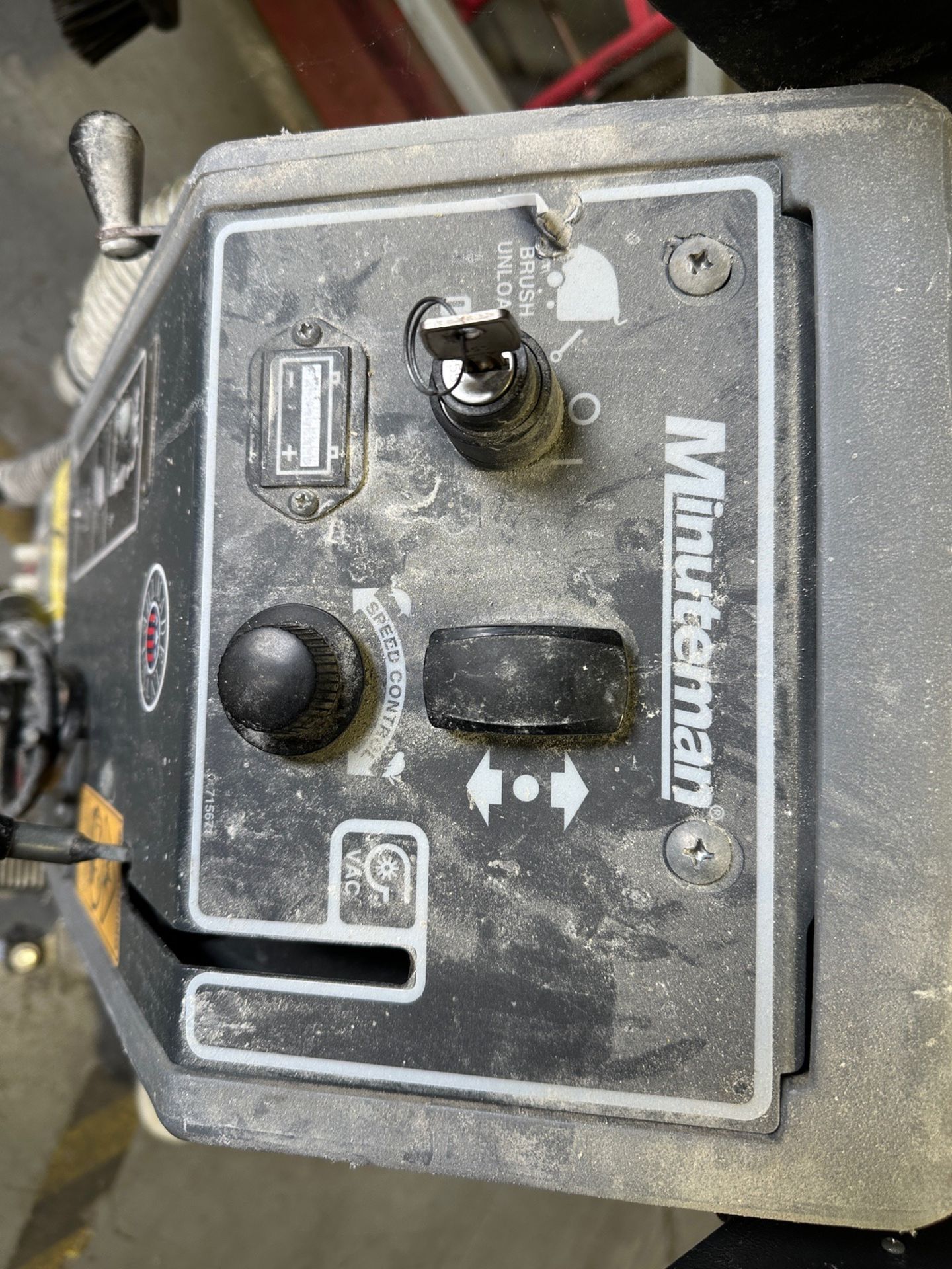 Minuteman E20 Floor Scrubber - Image 2 of 3