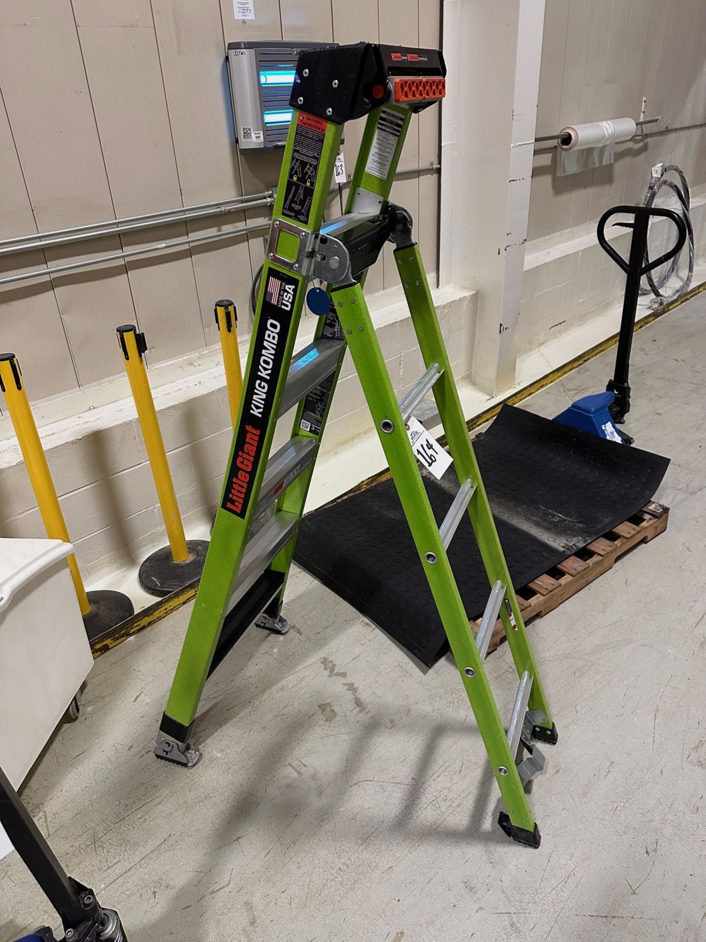 Little Giant 6-10 KING KOMBO 2.0 Ladder with 375 LB Capacity | Rig Fee $25