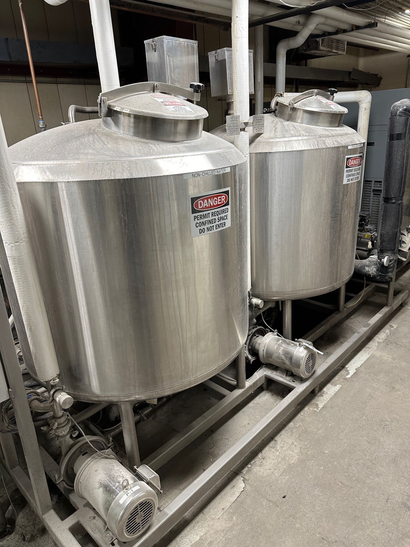 Sterling Stainless Steel Water Chilling Skid with (2) 300 Gallon Tanks | Rig Fee $1000 - Image 2 of 7