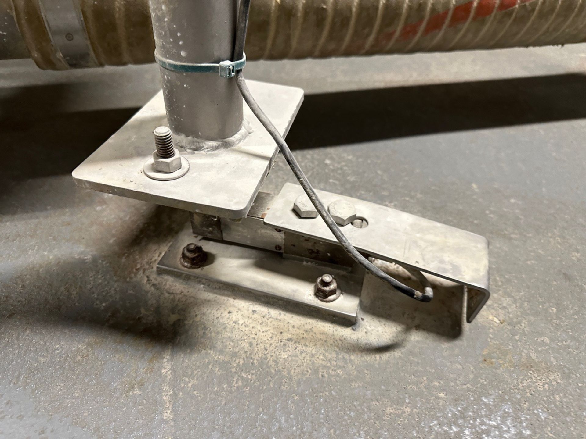 Shick Stainless Steel Hopper on Load Cells with Mettler Toledo DRO and Auger Drive - Image 4 of 4