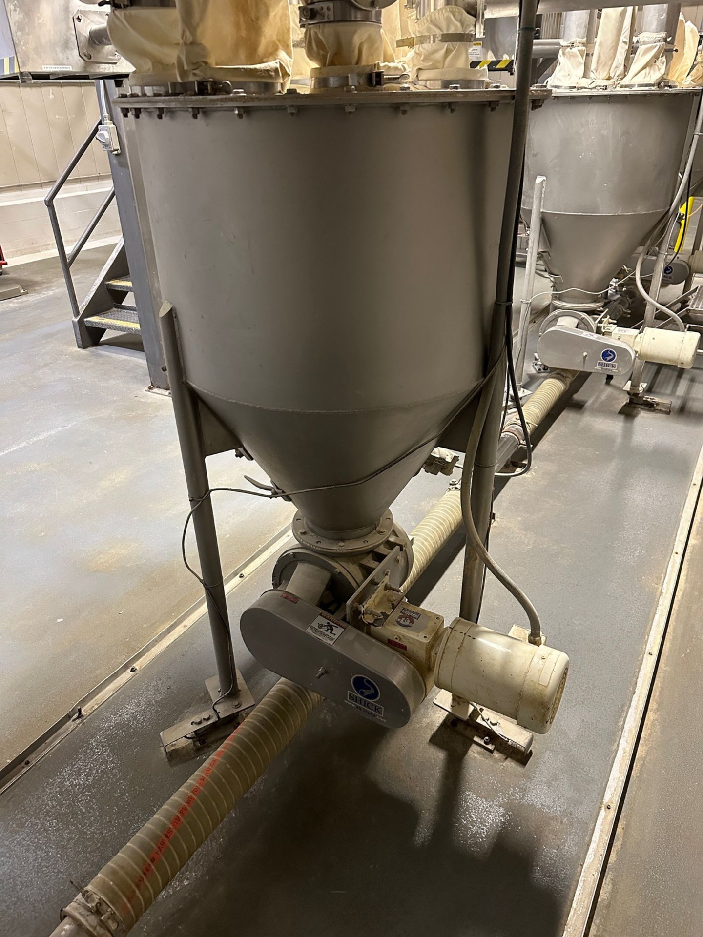 Shick Stainless Steel Hopper on Load Cells with Mettler Toledo DRO and Auger Drive | Rig Fee $500 - Image 3 of 4