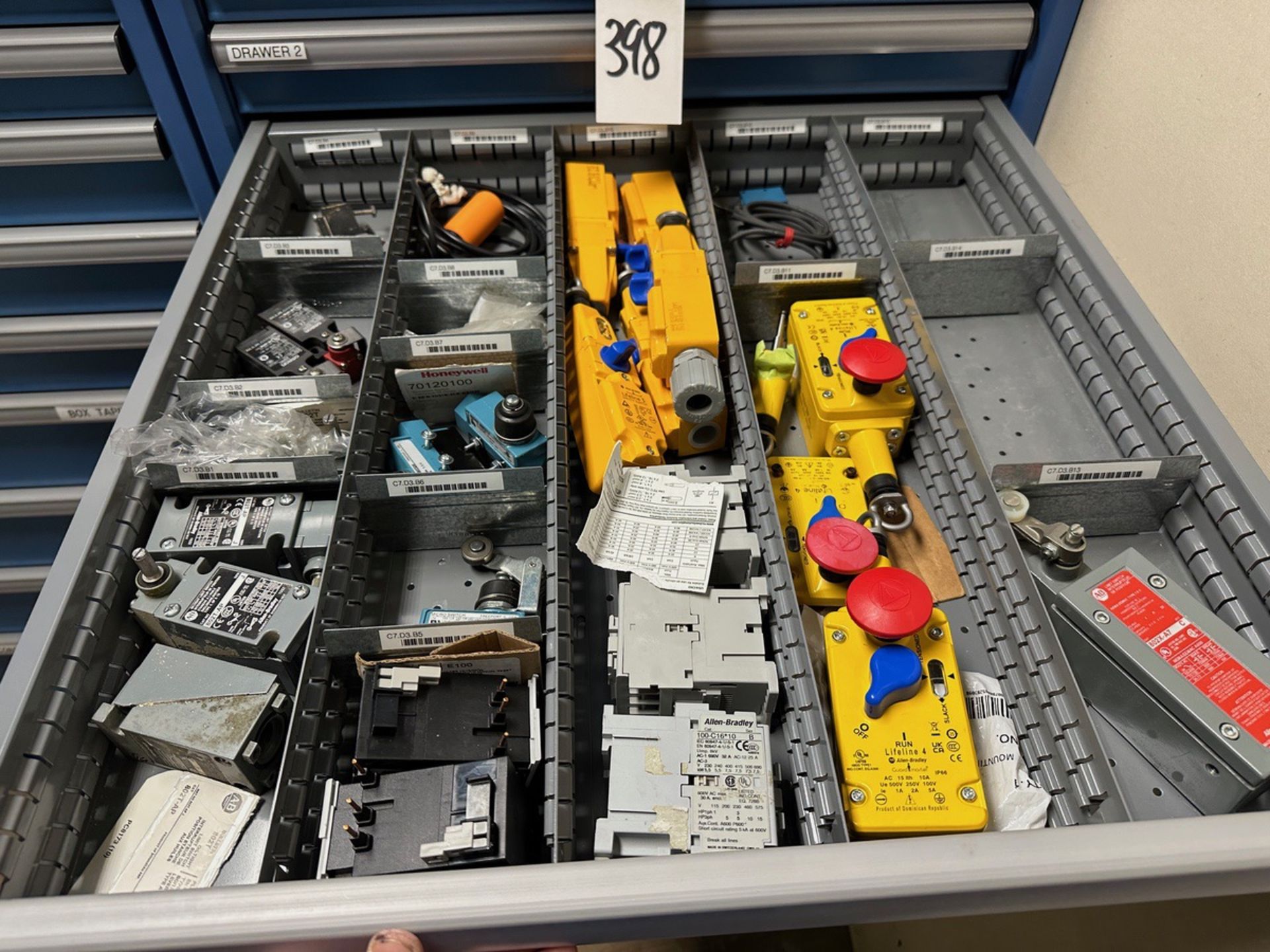 Contents of Lista Cabinet Drawers (Cabinet Not Included) (Tagged Lots 396-398) | Rig Fee $1200 or HC - Image 15 of 22