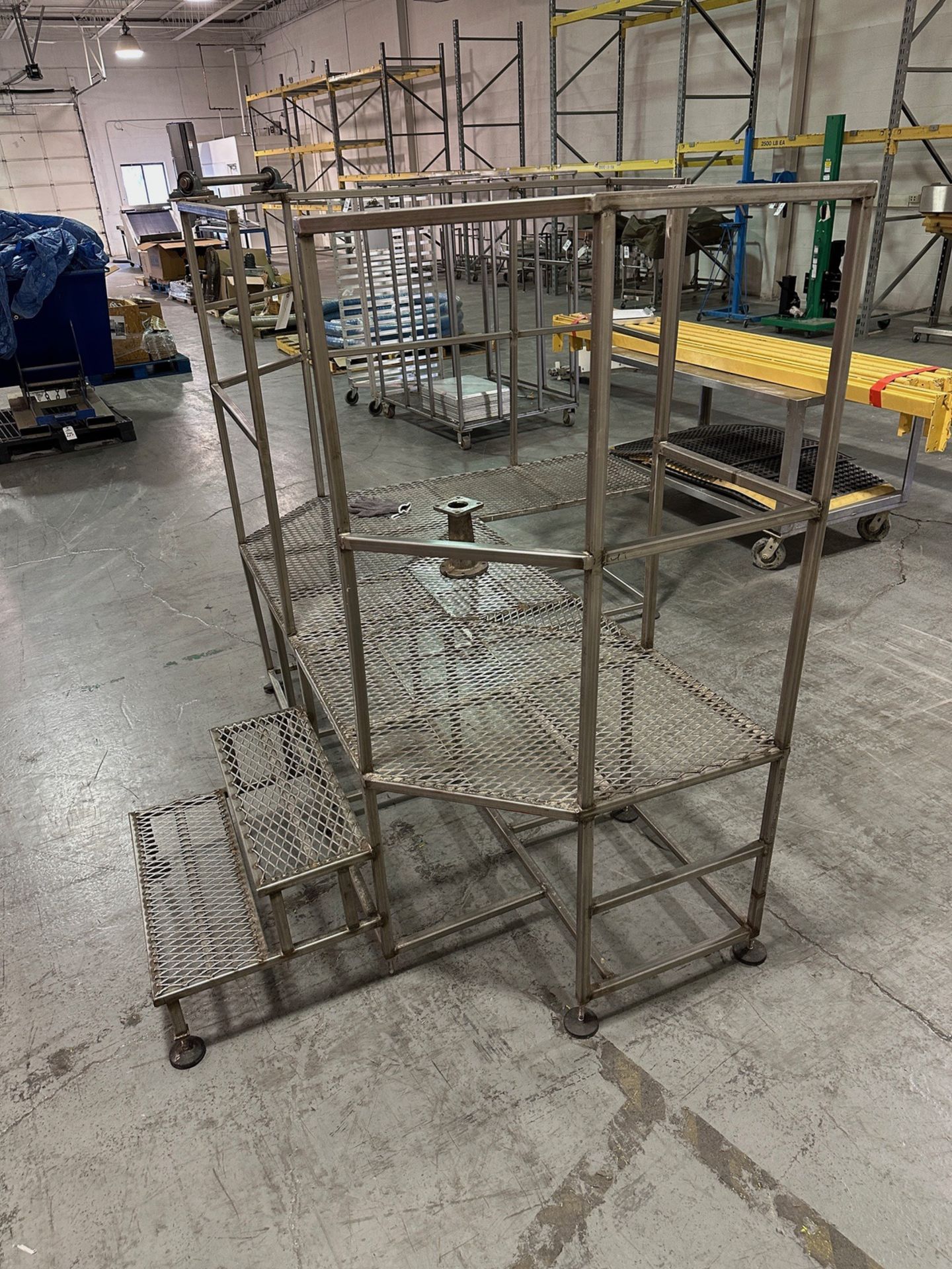 Stainless Steel Platform | Rig Fee $175 - Image 2 of 3