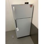 Frigidaire Refrigerator / Freezer - Model LFTR1814 LW6 | Rig Fee $125