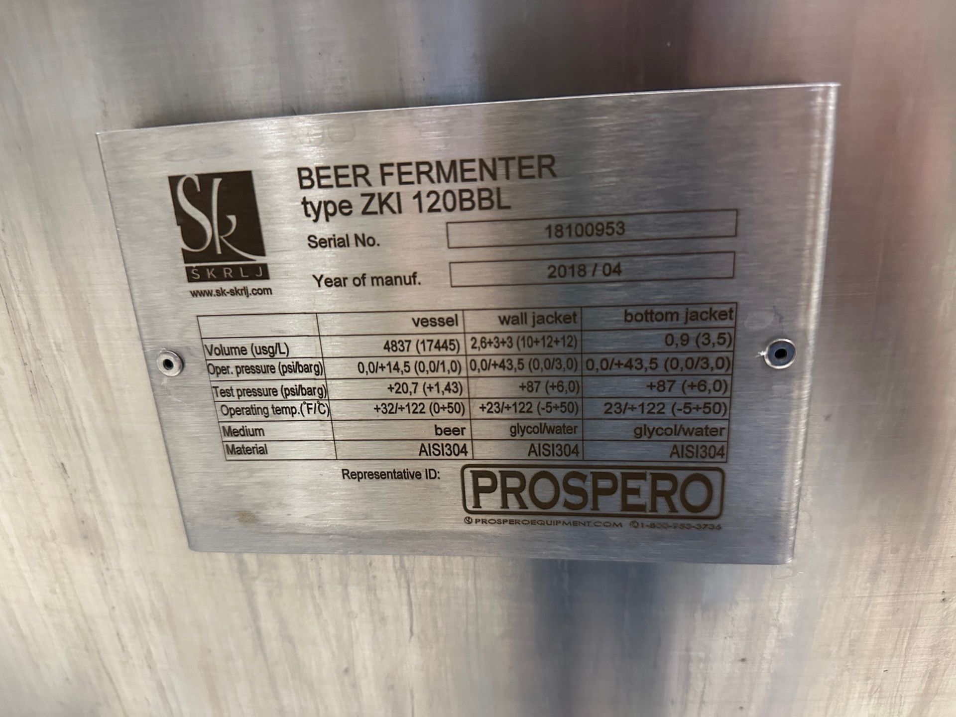 (1 of 8) 2018 Marks 132 BBL FV / 175 BBL or 5,400 Gal Max Capacity Jacketed Stainless Steel Ferm - Image 3 of 5
