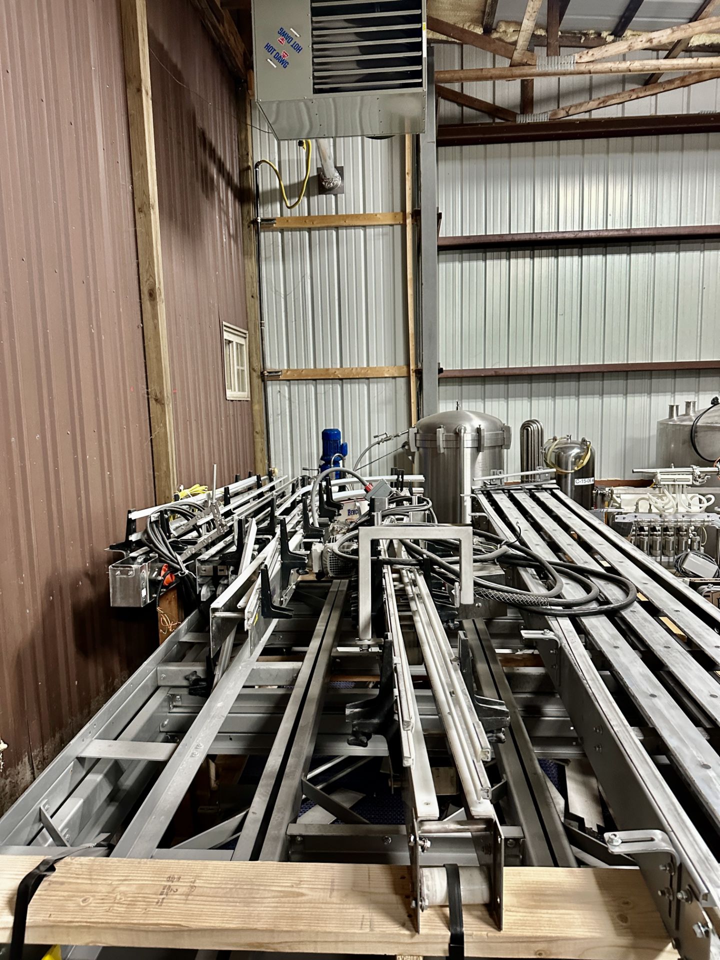 Can Conveyor from the 2019 KHS Innofill Micro Filling Line | Rig Fee $3500 - Image 8 of 9