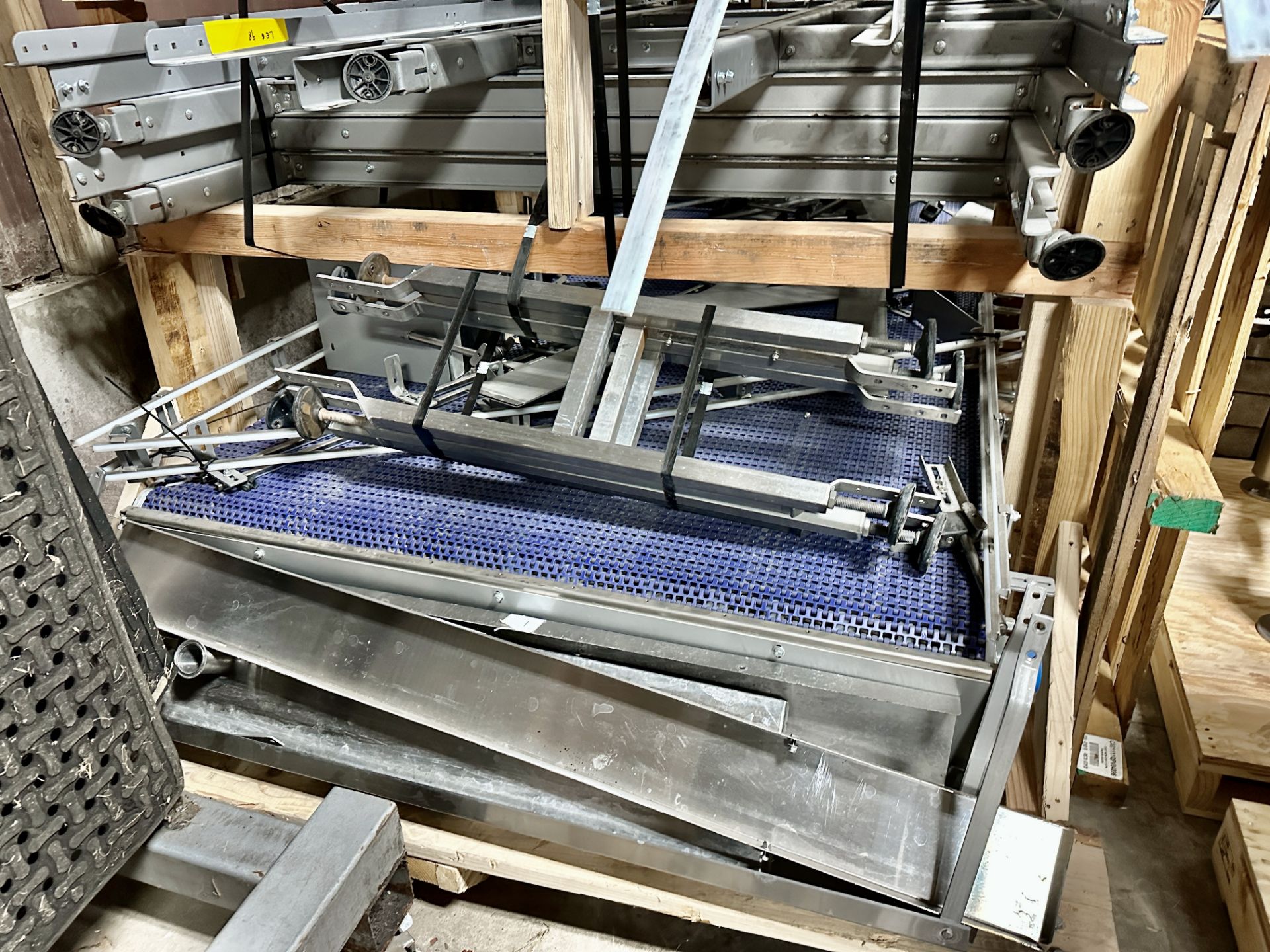 Can Conveyor from the 2019 KHS Innofill Micro Filling Line | Rig Fee $3500 - Image 9 of 9