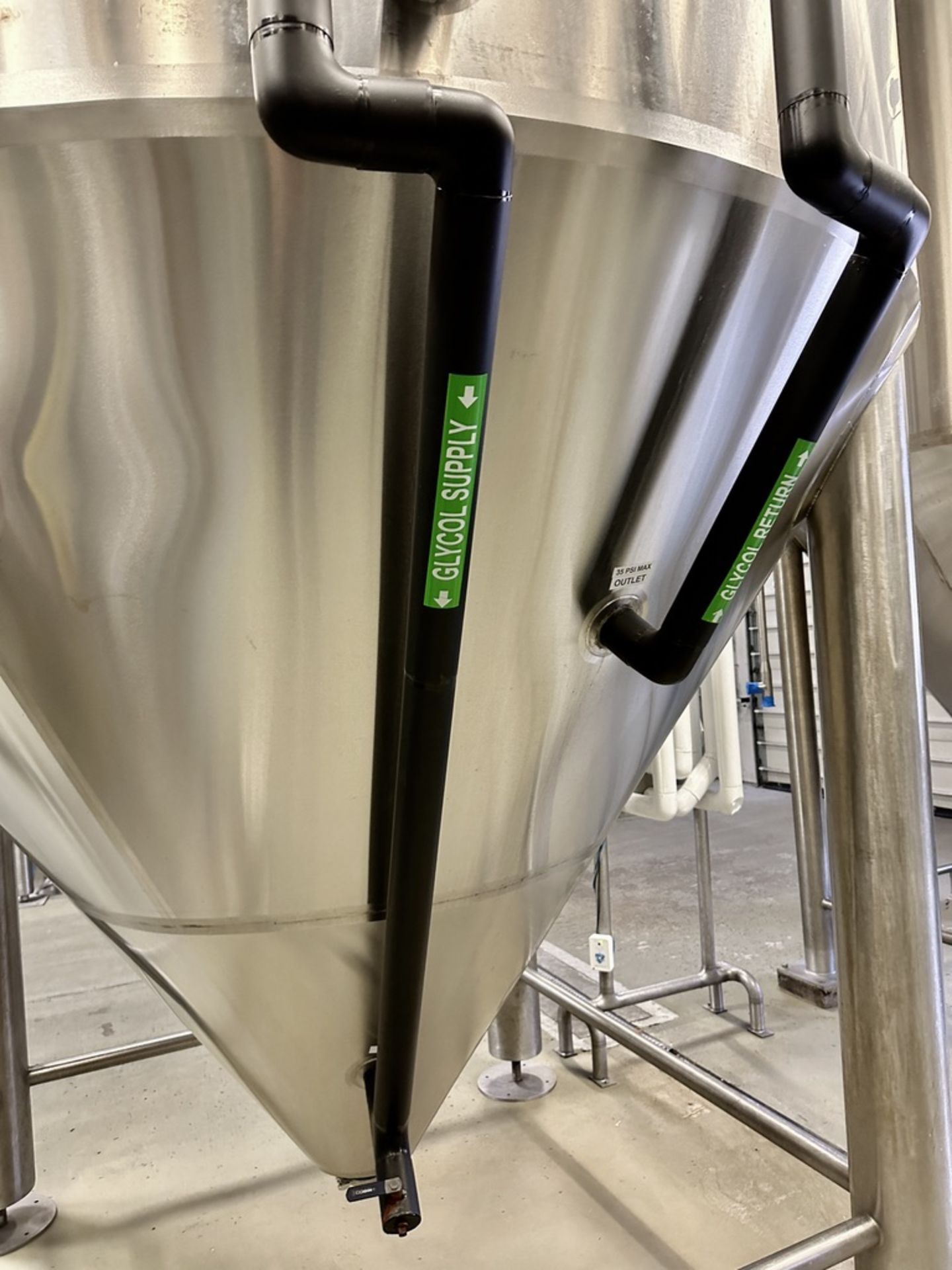 Craftwerk 150 BBL FV or 5,500 Gal Max Capacity Jacketed Fermentation Tank, Glycol J | Rig Fee $2300 - Image 8 of 8