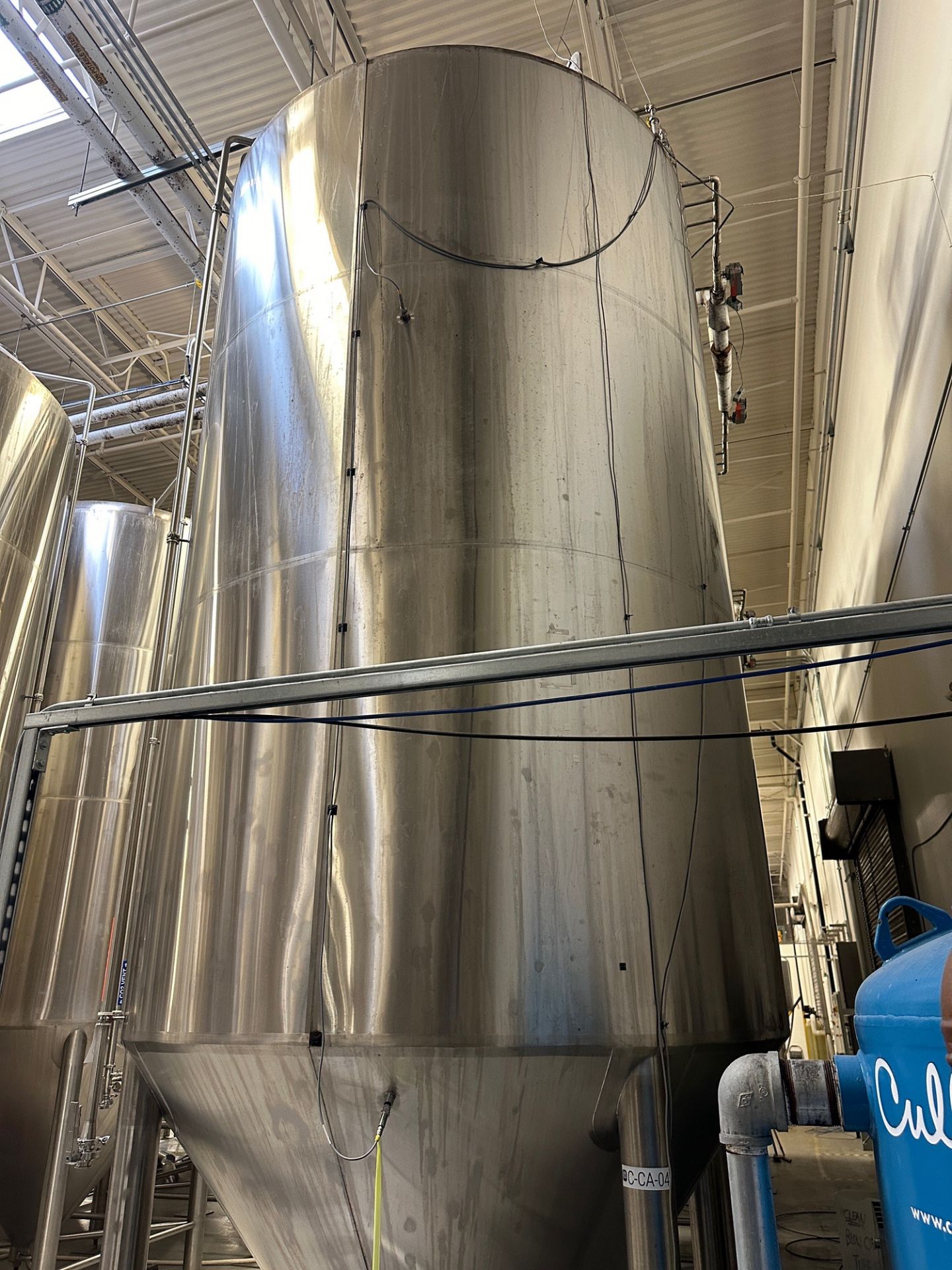 (1 of 6) 2016 NSI 132 BBL FV / 175 BBL or 5,400 Gal Max Capacity Fermentation Tank | Rig Fee $2620 - Image 3 of 5