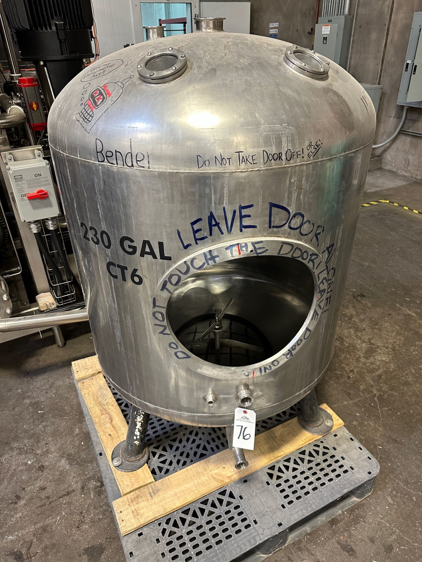 230 Gallon Stainless Steel Serving Tank | Rig Fee $50