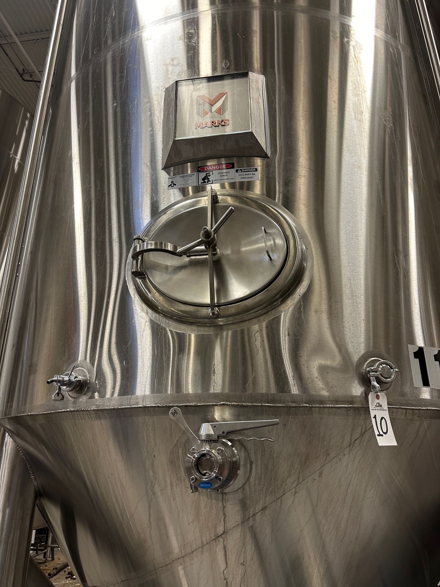 (1 of 8) 2020 Marks 132 BBL FV / 175 BBL or 5,400 Gal Max Capacity Jacketed Stainless Steel Ferm - Image 2 of 5