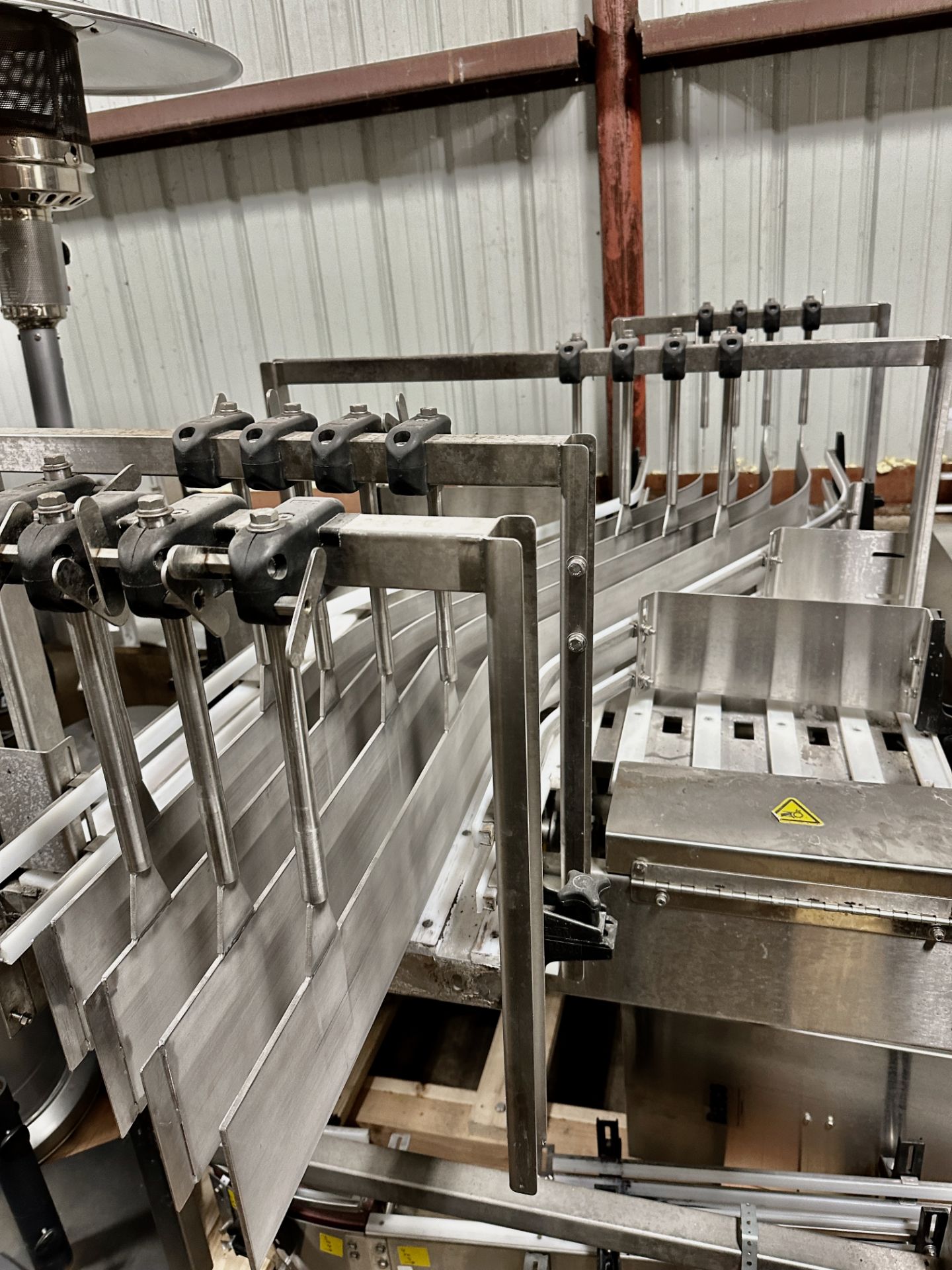 Can Conveyor from the 2019 KHS Innofill Micro Filling Line | Rig Fee $3500 - Image 3 of 9