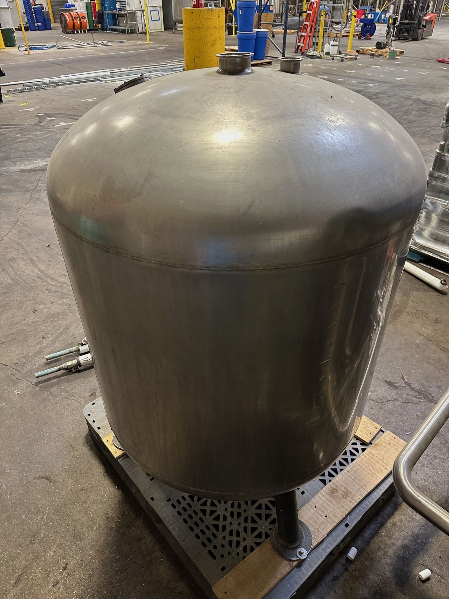 230 Gallon Stainless Steel Serving Tank | Rig Fee $50 - Image 3 of 3