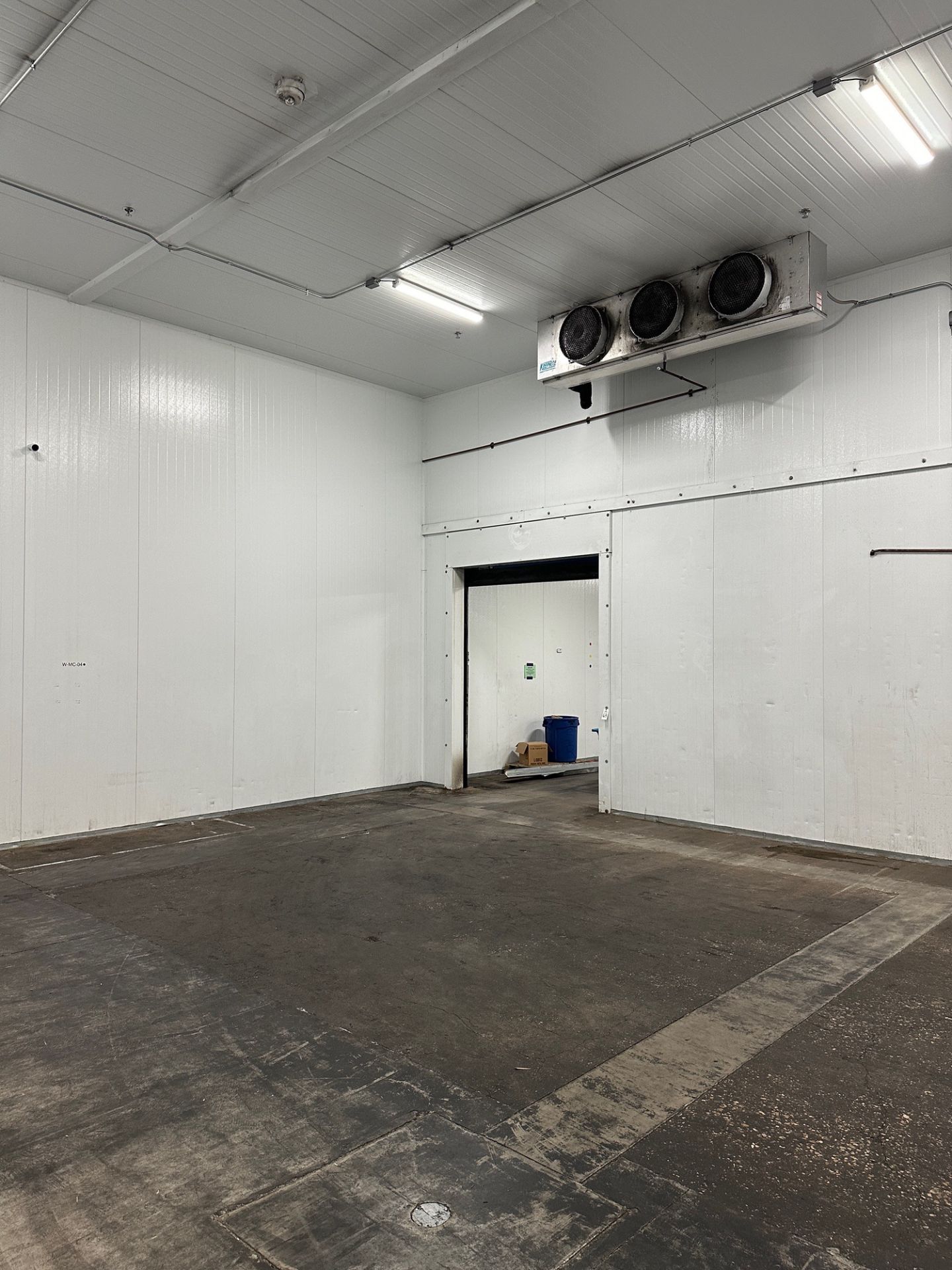 Cold Box - (3) Cooling Units - Shared Wall - (Approx. 32' x 77' x 18' - 8' x 10' Drive In Door - Man - Image 6 of 14