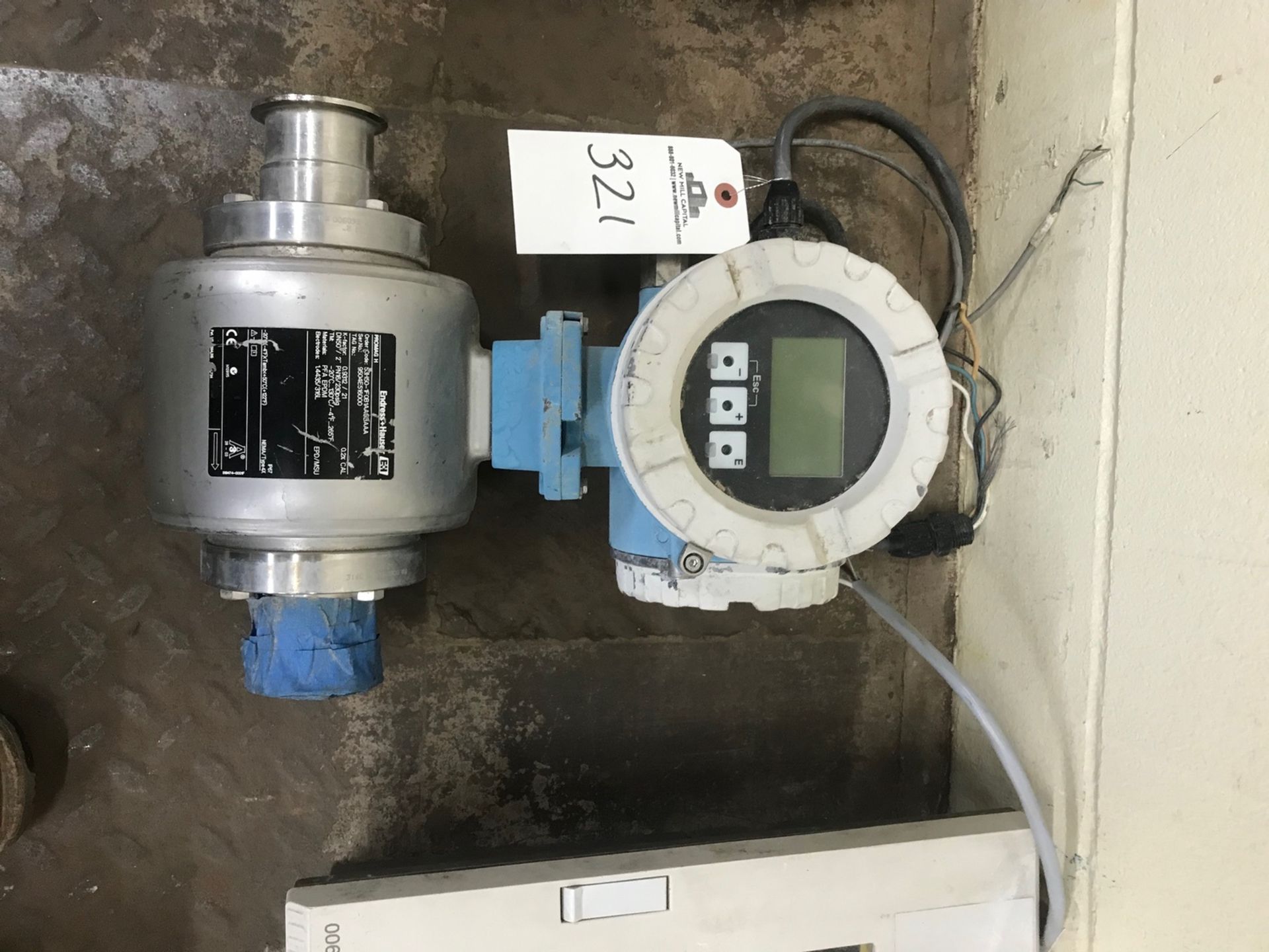 Endress Hauser Digital Flow Meter, 2" Connections