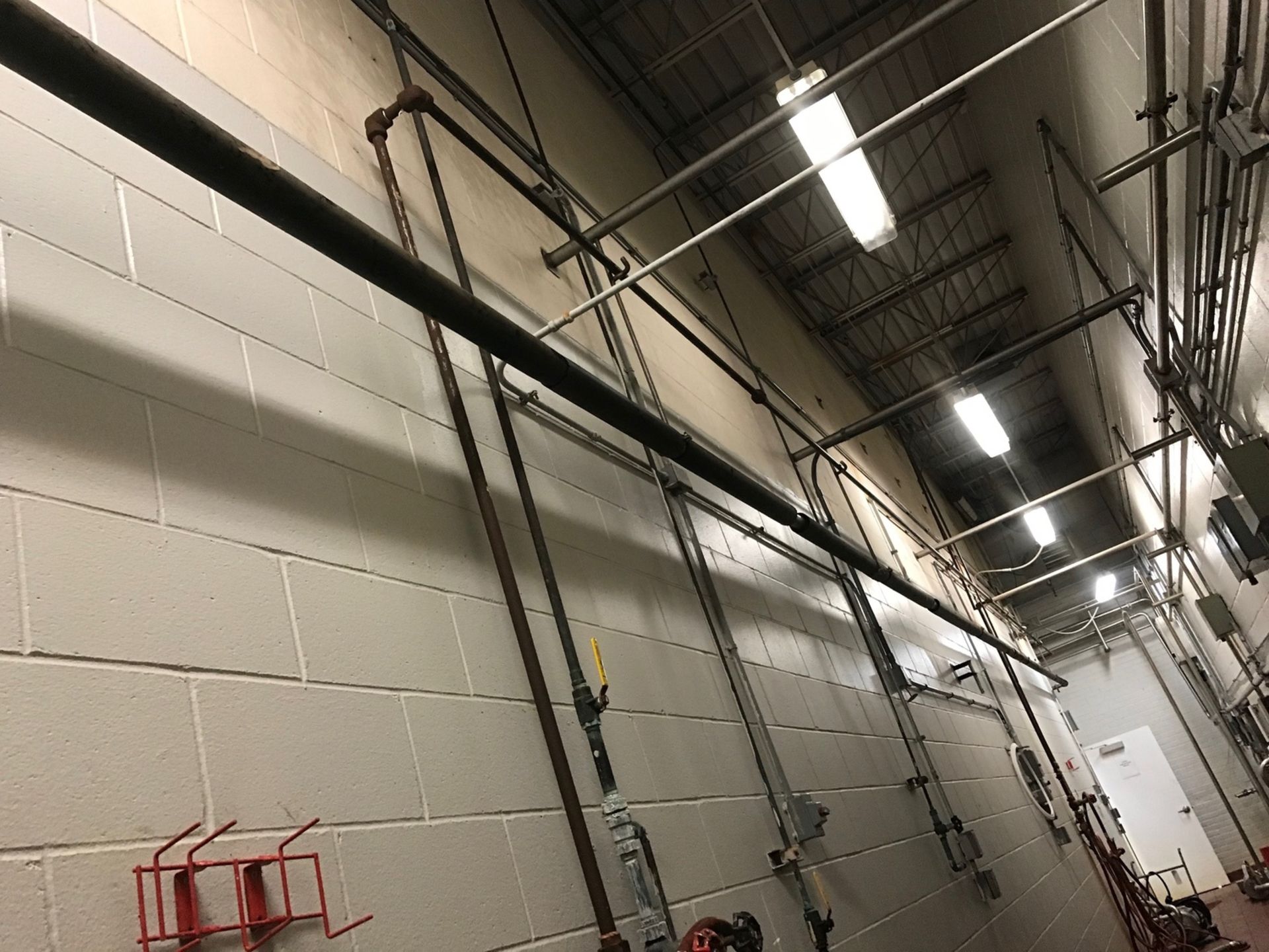 All Stainless Pipe in Alcove area, Approximately 250'x 2.5" - Image 2 of 2