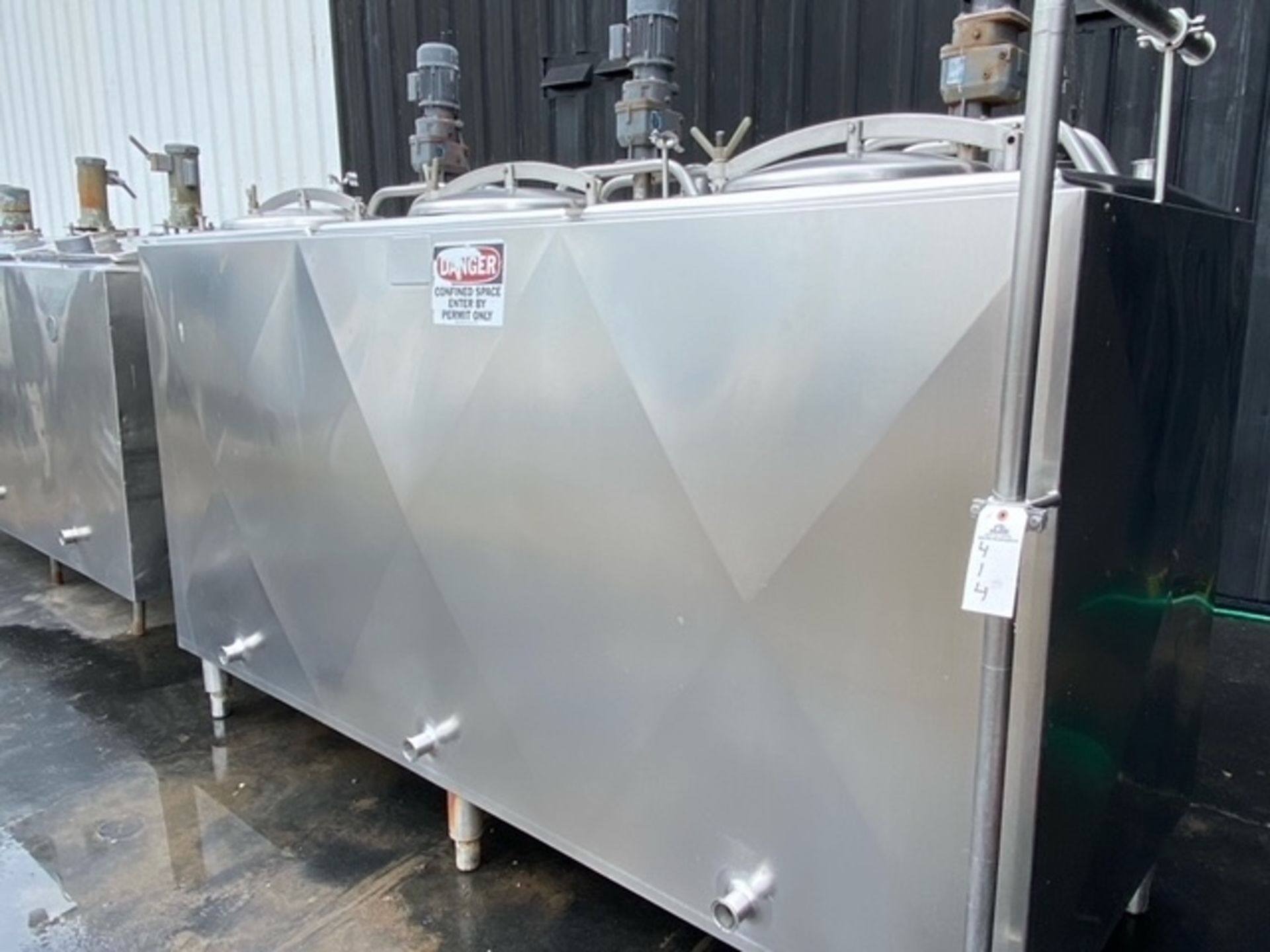 Stainless Fabrication Model 3X300, 300 Gallon 3 Compartment Stainless Steel Insulated Mix Tank,