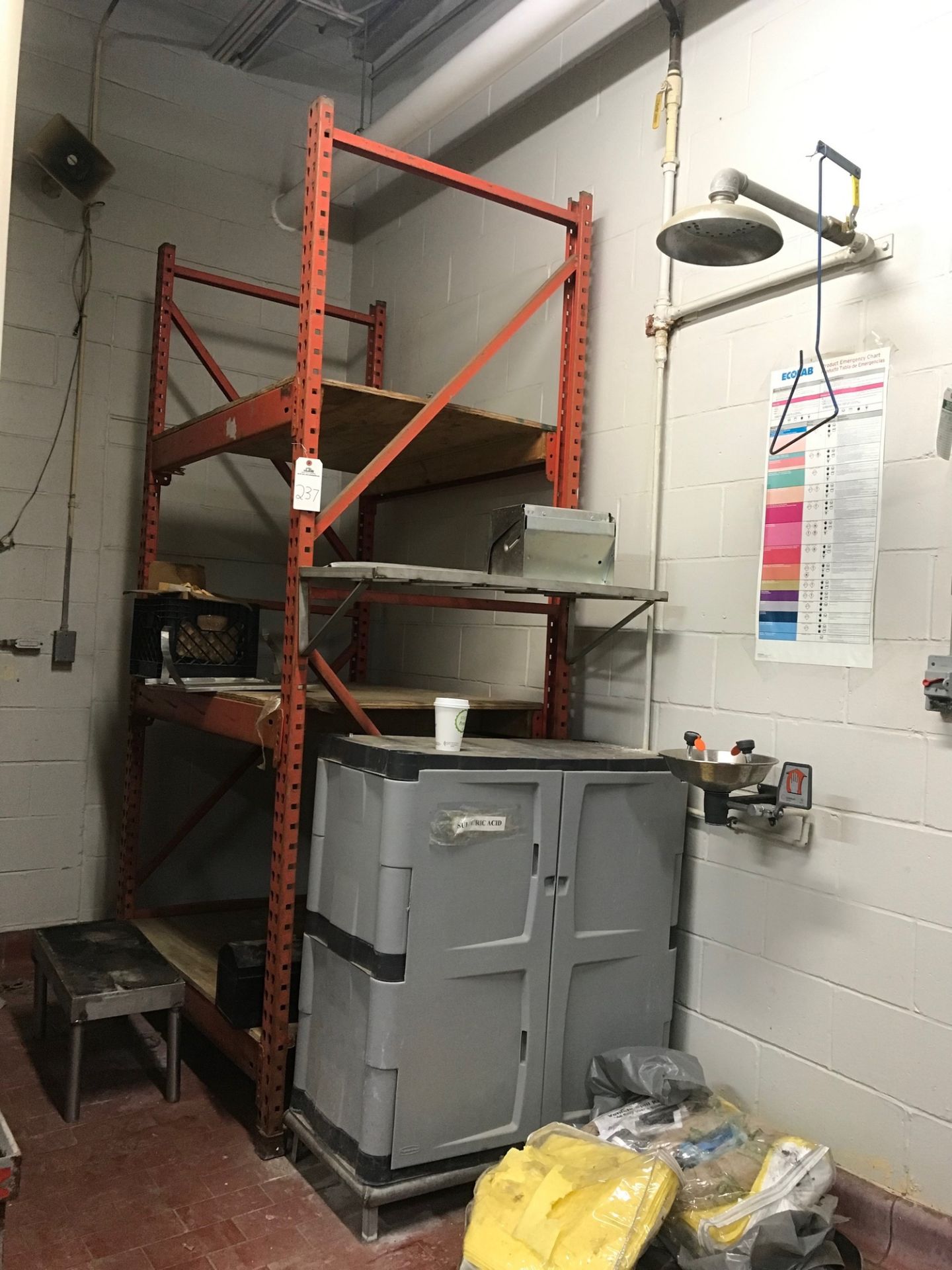 Pallet Racking (1 section) and Rubbermaid Cabinet (1)