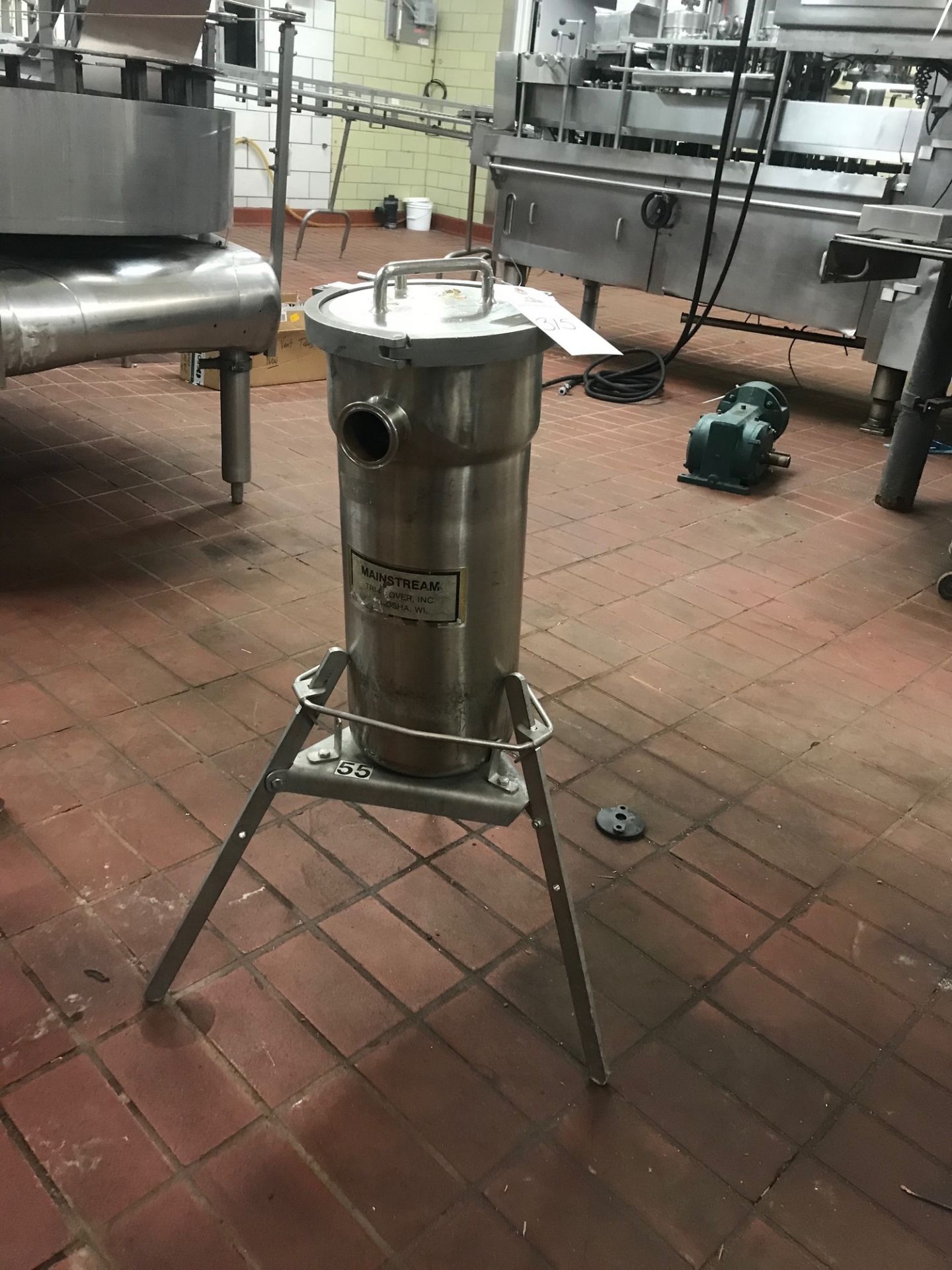 New Tri Clover Model SEF, Stainless Steel Filter/Strainer, 2" Connections