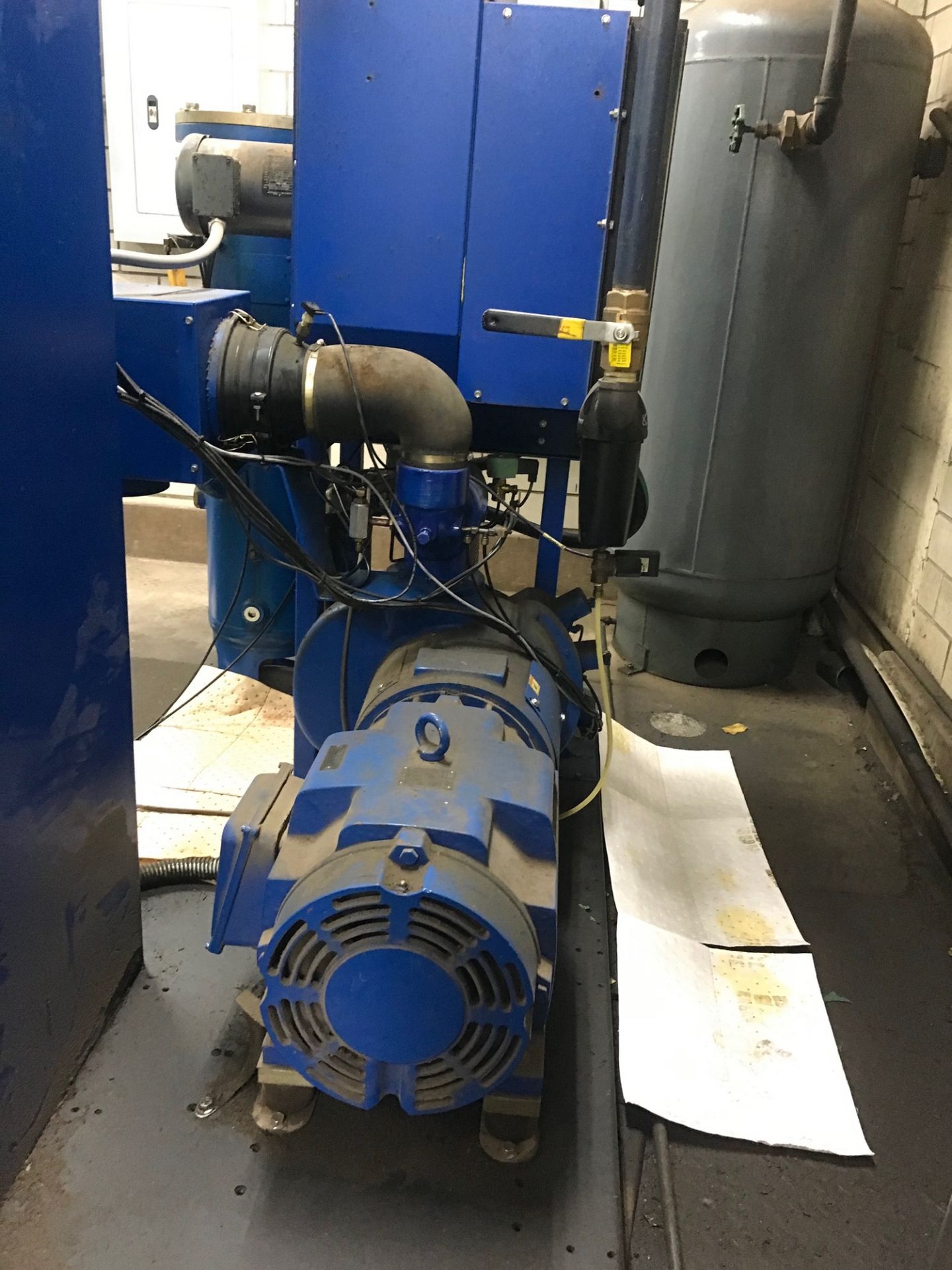 Quincy Screw Type Air Compressor, 50hp, Air Cooled, Skid Mounted, QSI-245I - Image 2 of 6